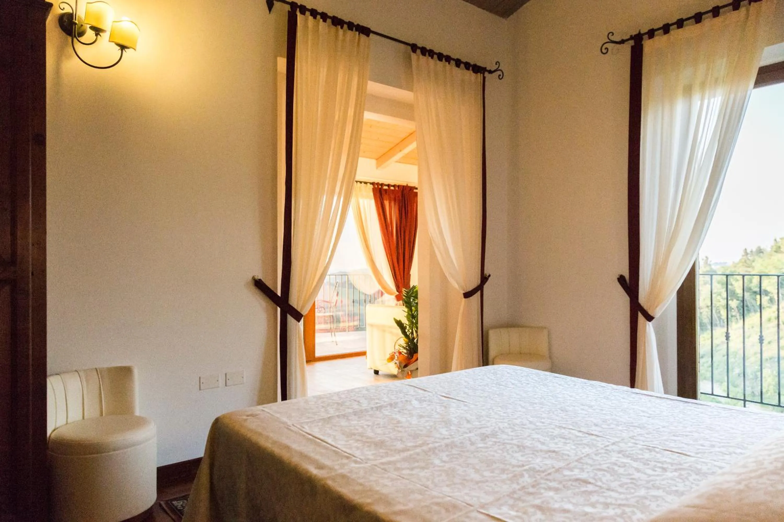 Photo of the whole room, Bed in Colleverde Country House & SPA Urbino