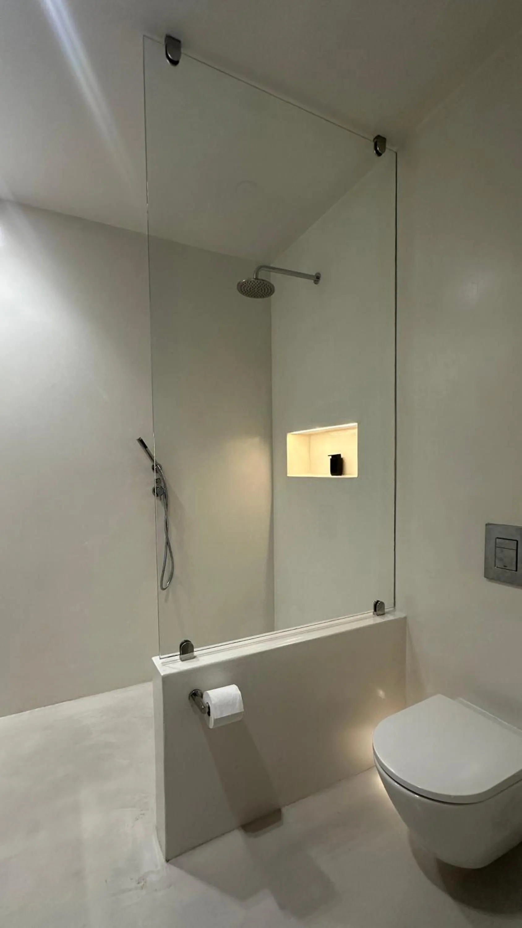 Point Waterfront Apartments