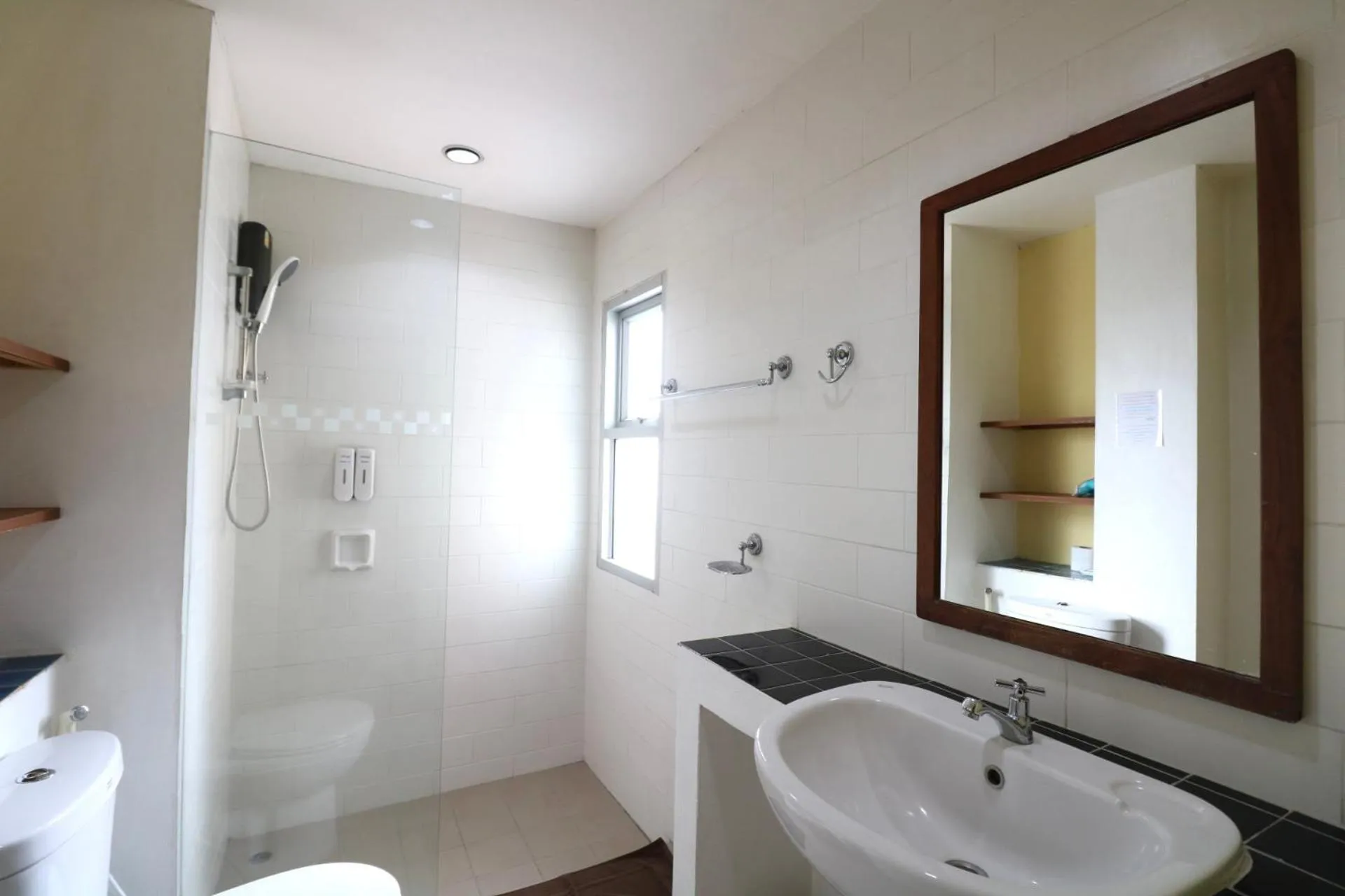 Toilet in JL Bangkok Hotel