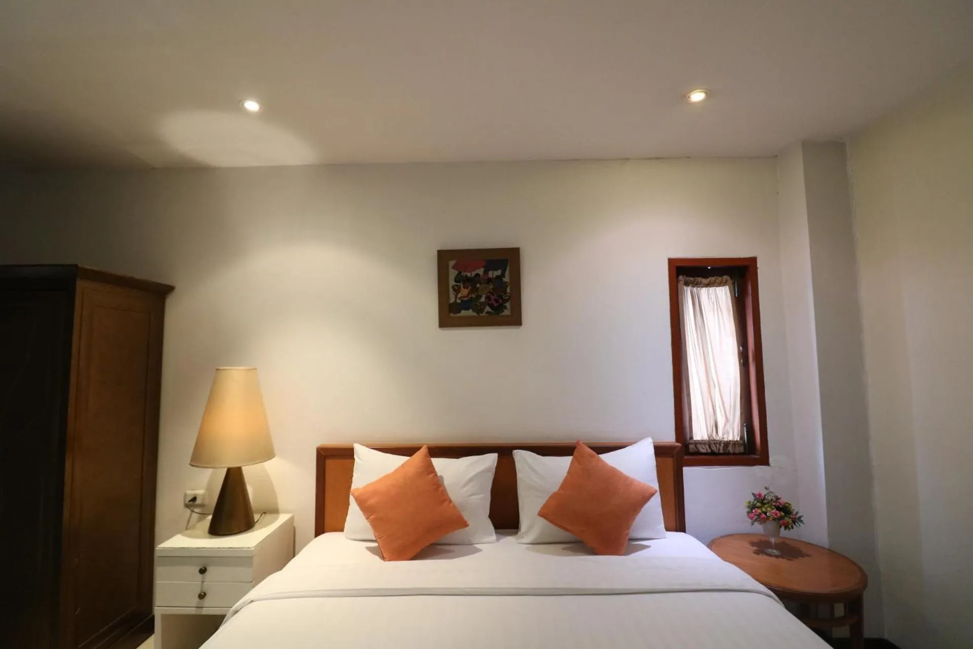 Bed in JL Bangkok Hotel