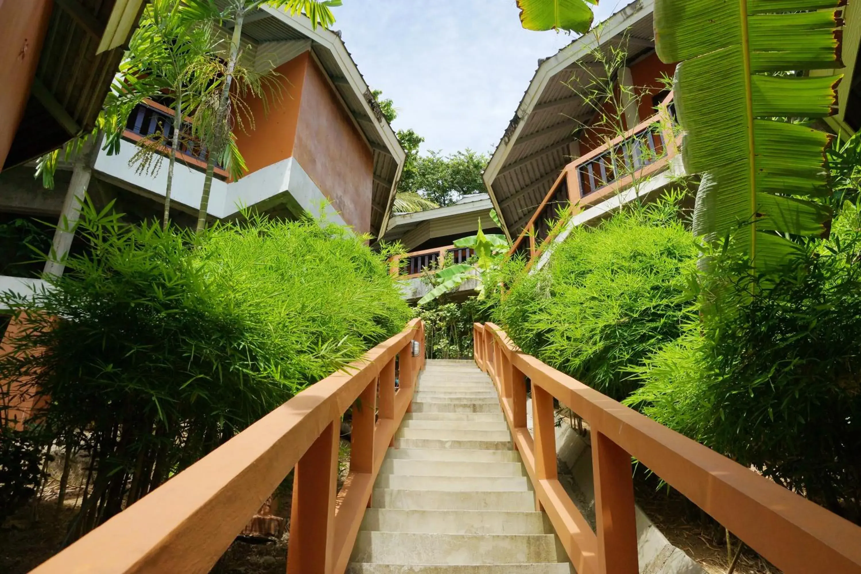 Property building in The Hideaway Pariya Haad Yuan Ko Pha-ngan Property building in The Hideaway Pariya Haad Yuan Ko Pha-ngan