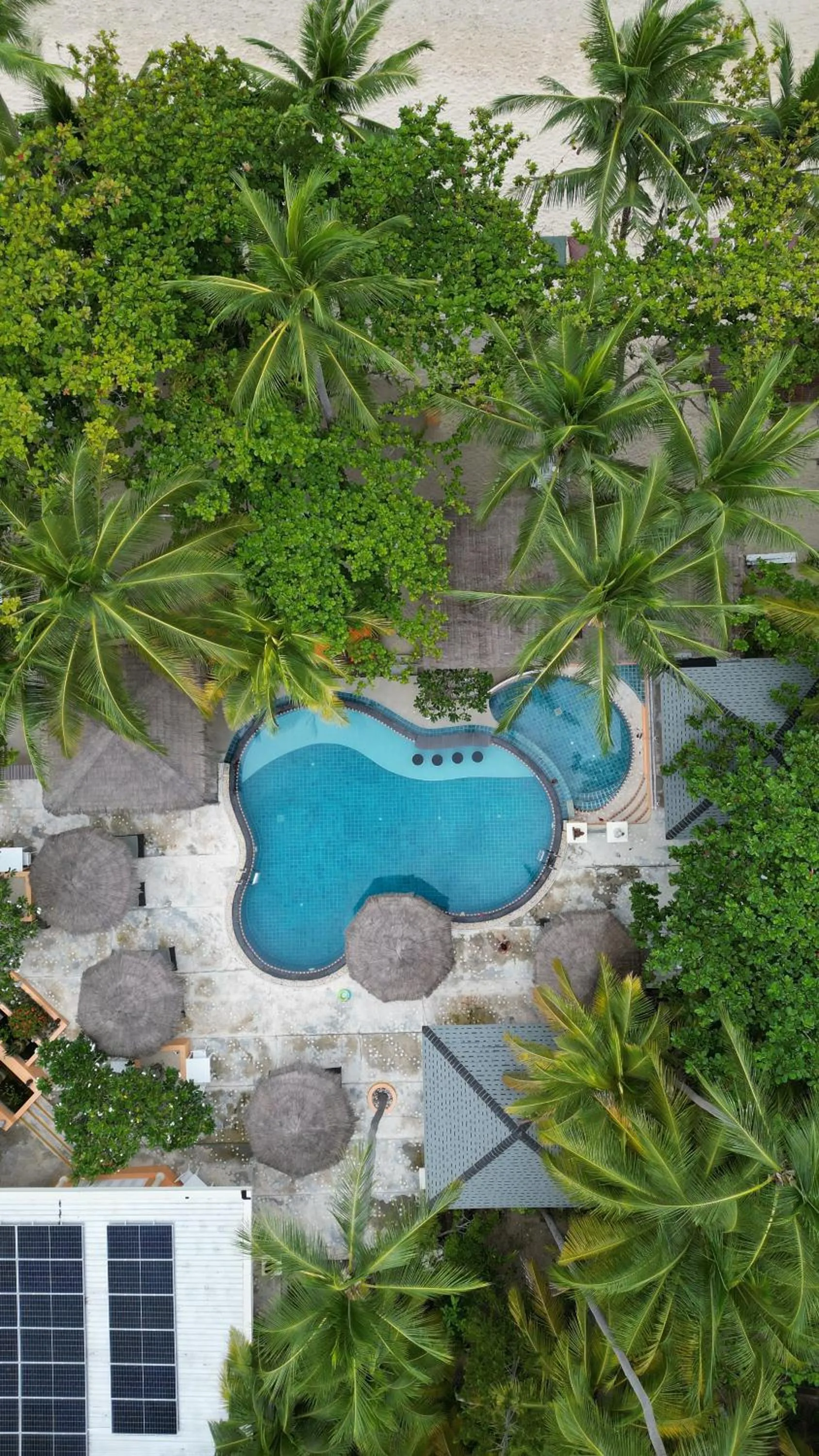 Swimming pool in The Hideaway Pariya Haad Yuan Ko Pha-ngan