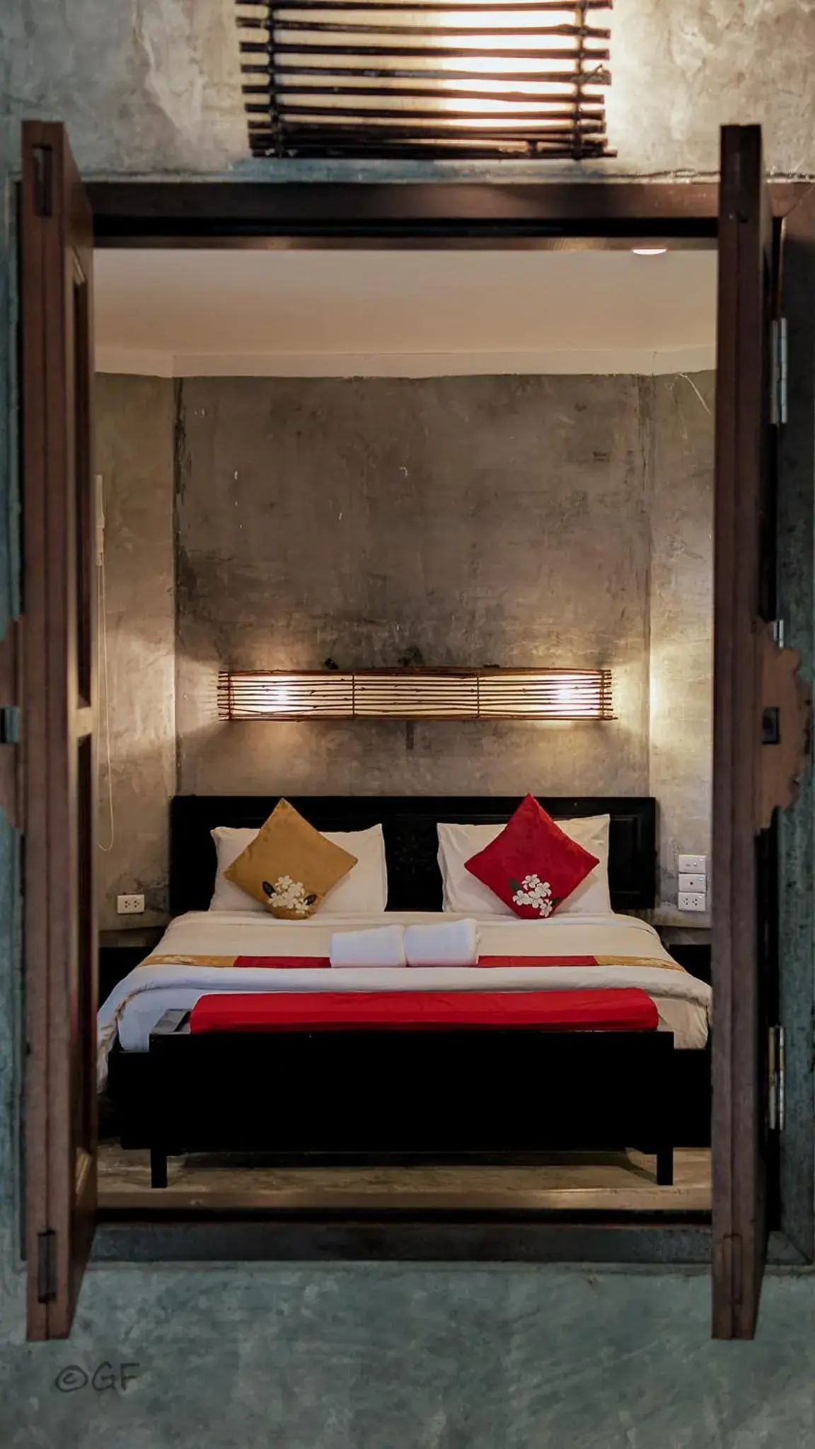 Bed in The Hideaway Pariya Haad Yuan Ko Pha-ngan Bed in The Hideaway Pariya Haad Yuan Ko Pha-ngan