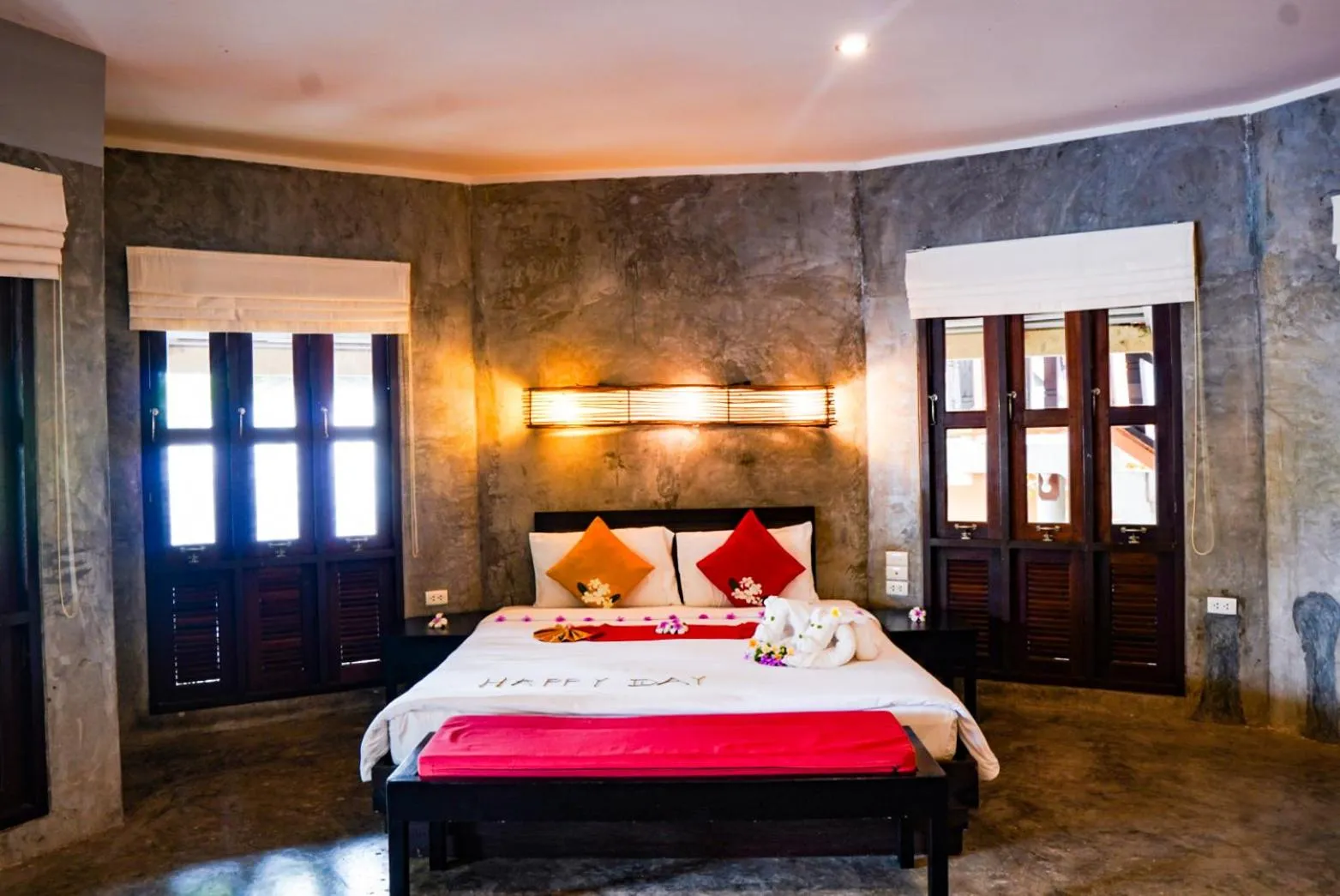 Bed in The Hideaway Pariya Haad Yuan Ko Pha-ngan