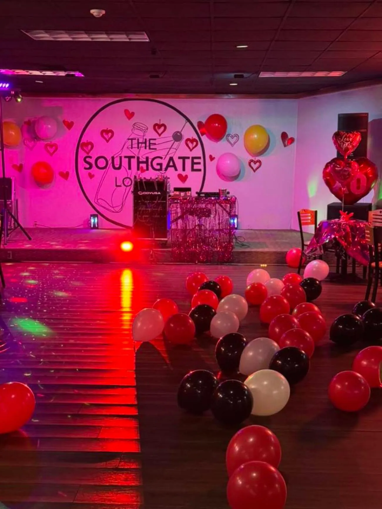 Lounge or bar in Red Roof Inn Cambridge, OH