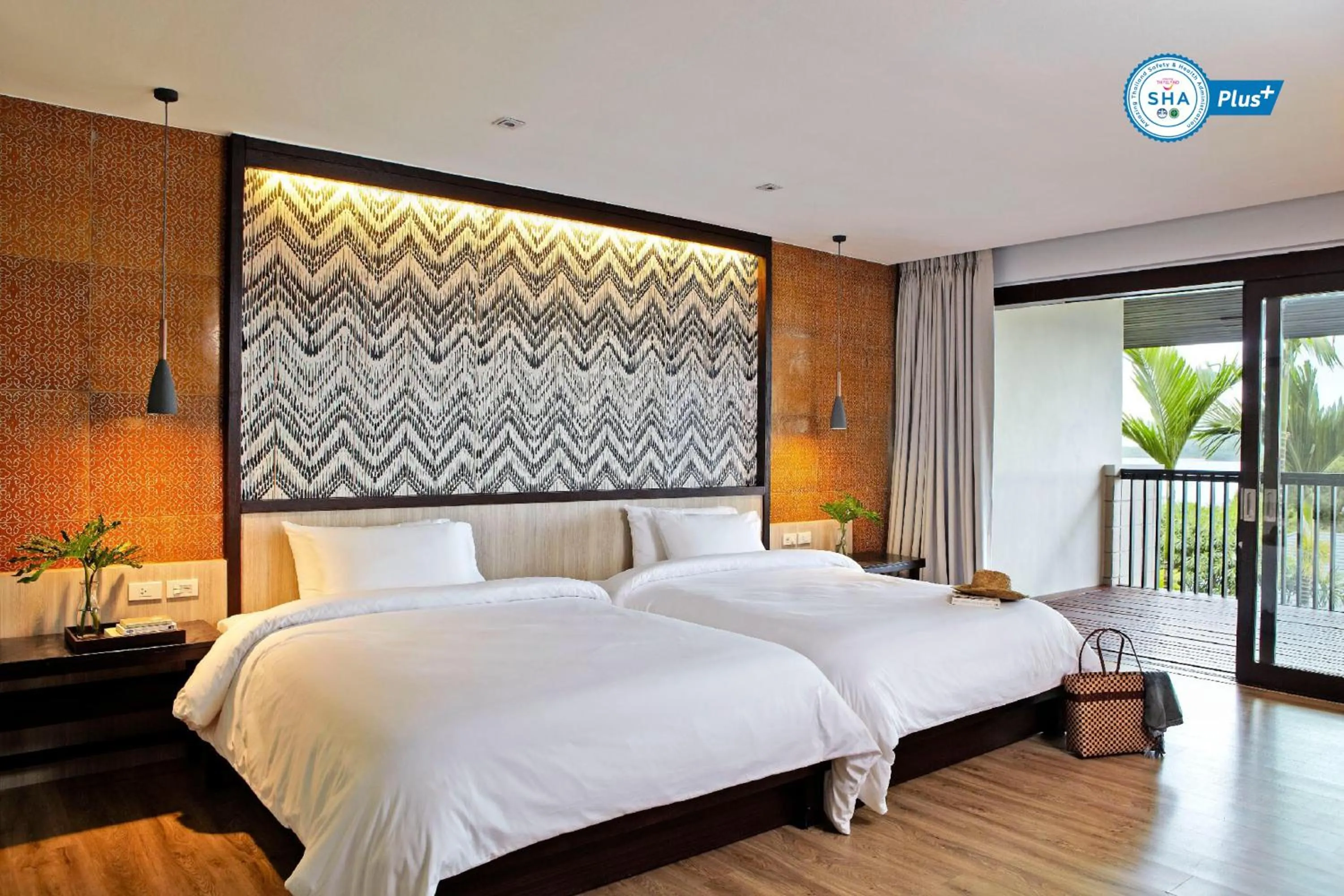 Property building, Bed in Sareeraya Villas & Suites
