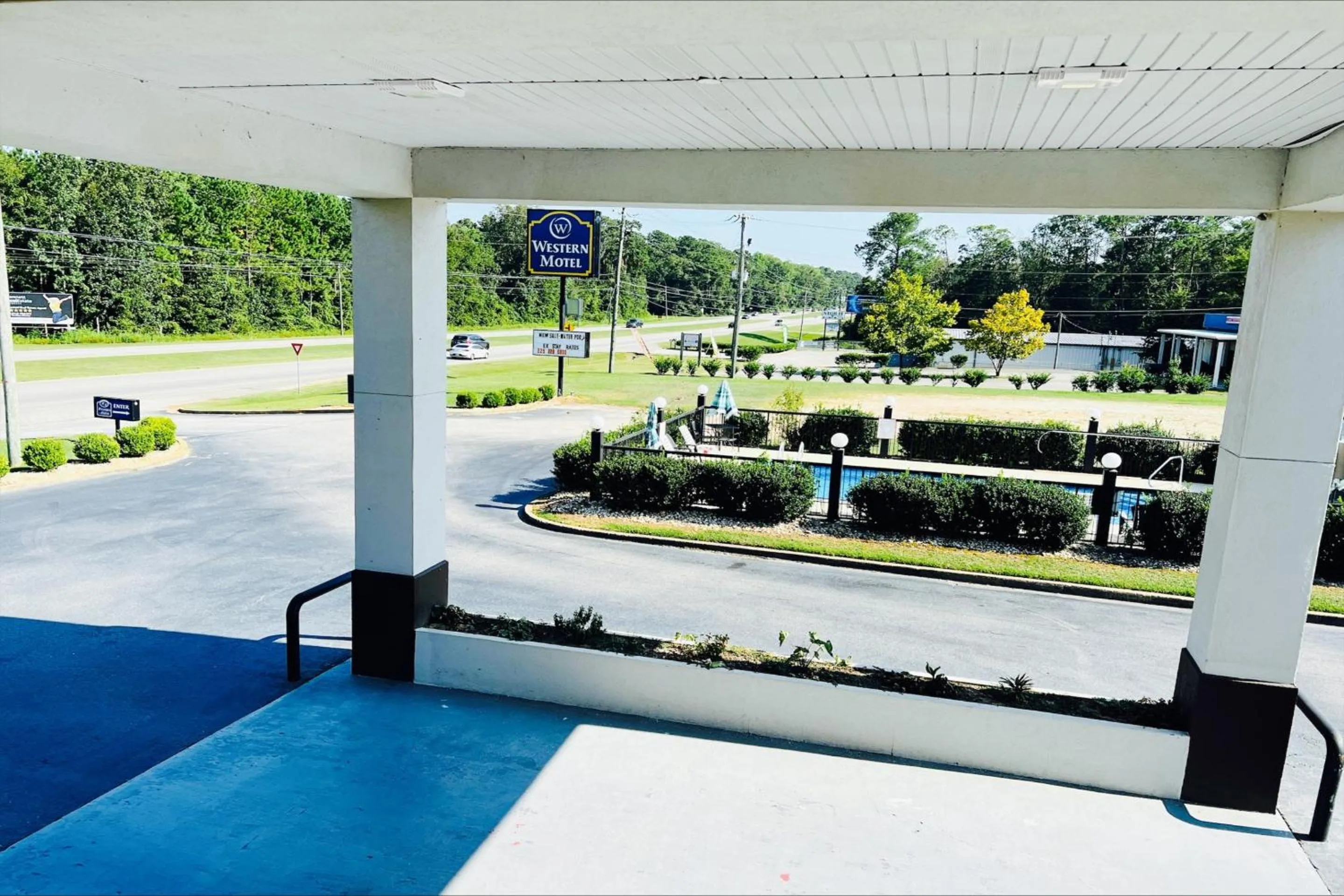 Garden in Western Motel, Thomasville