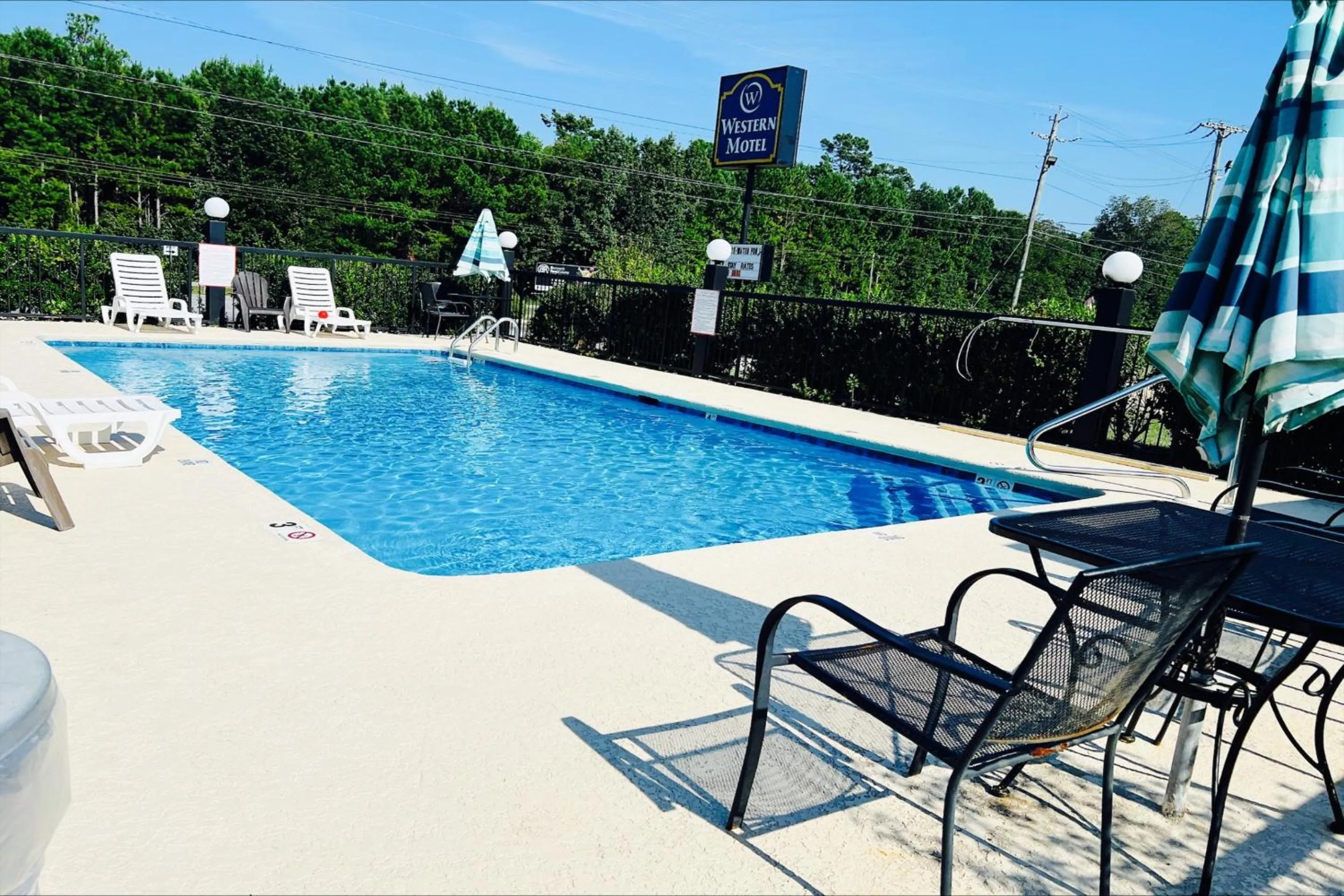 Swimming pool in Western Motel, Thomasville