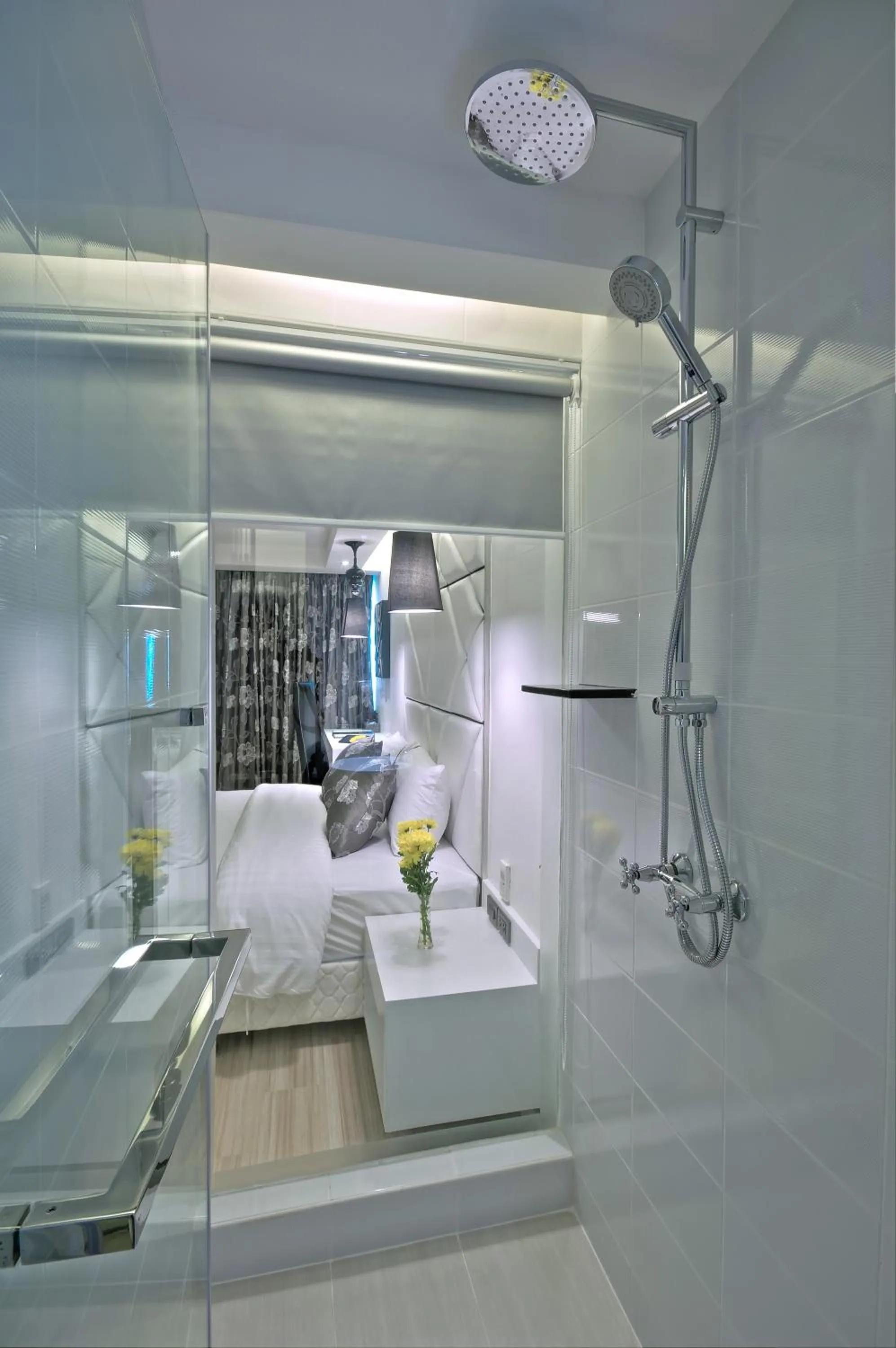 Shower in Sukhumvit Suites Hotel