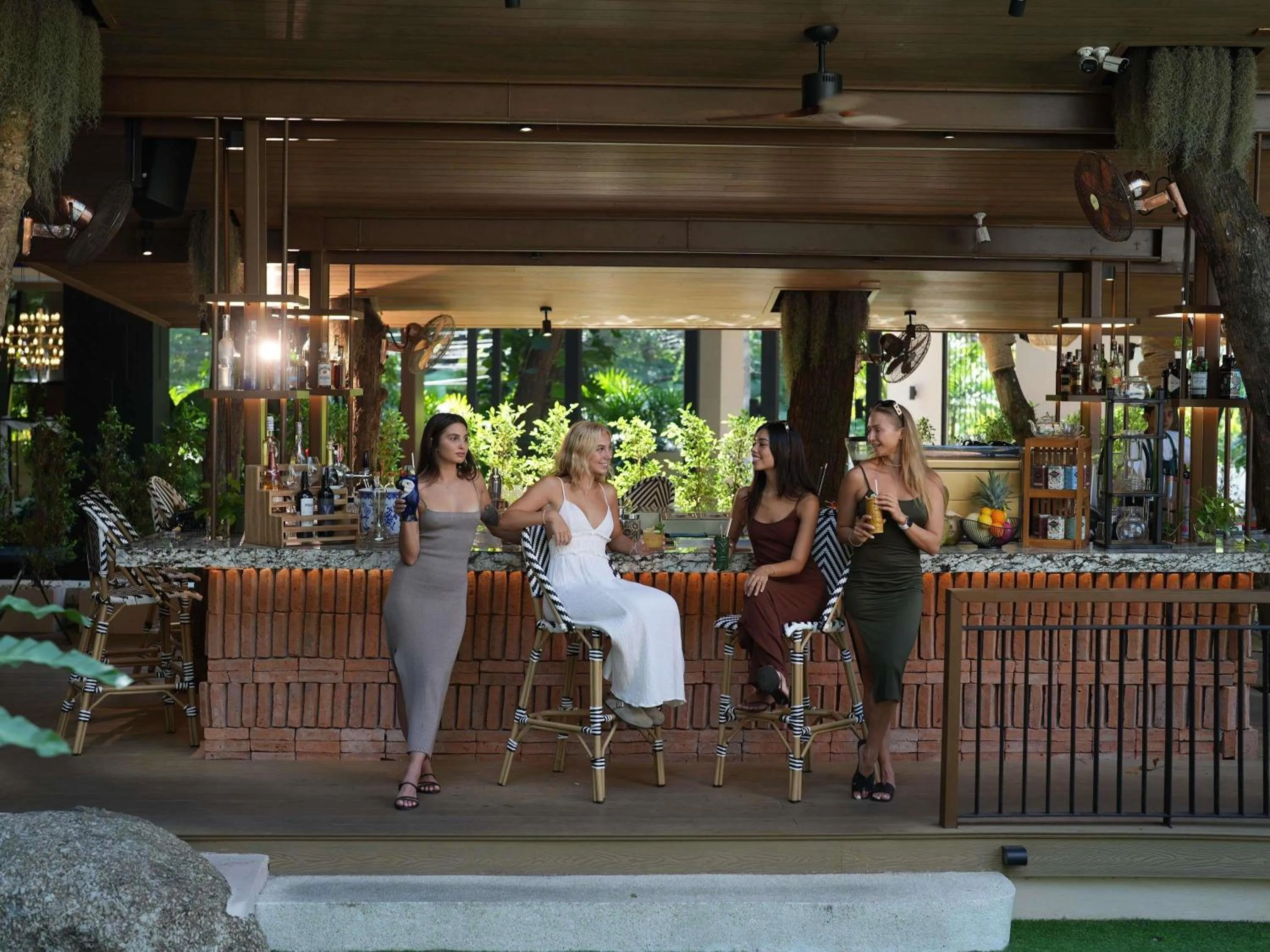 Lounge or bar in Novotel Phuket Kata Avista Resort and Spa