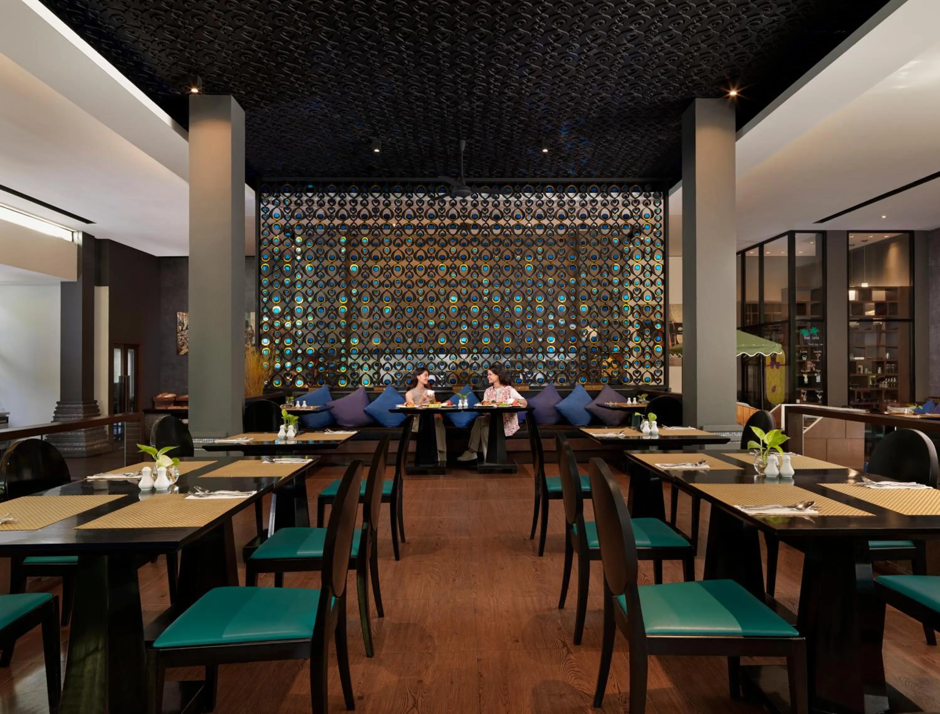 Restaurant/places to eat in Novotel Phuket Kata Avista Resort and Spa