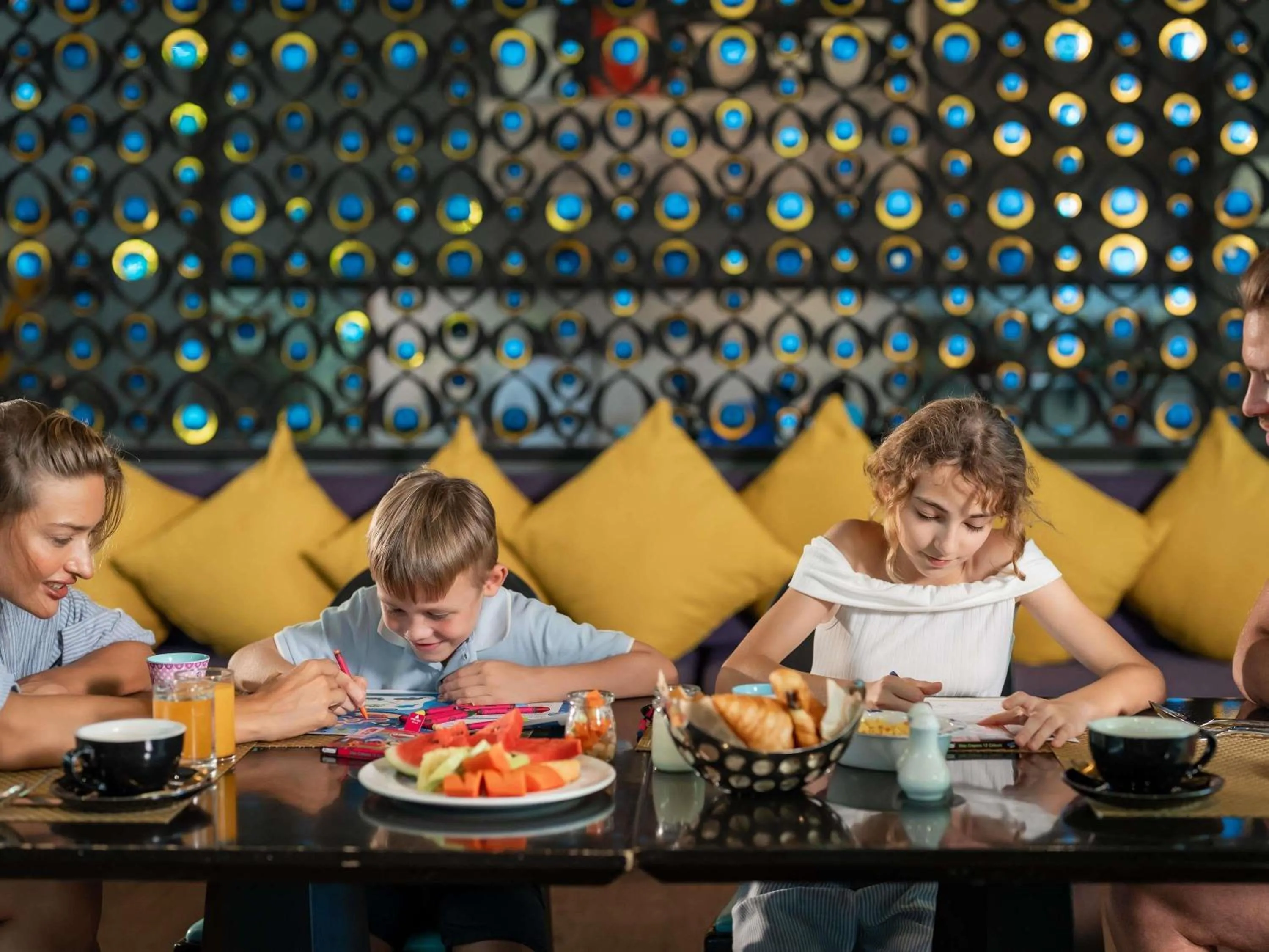 Restaurant/places to eat in Novotel Phuket Kata Avista Resort and Spa