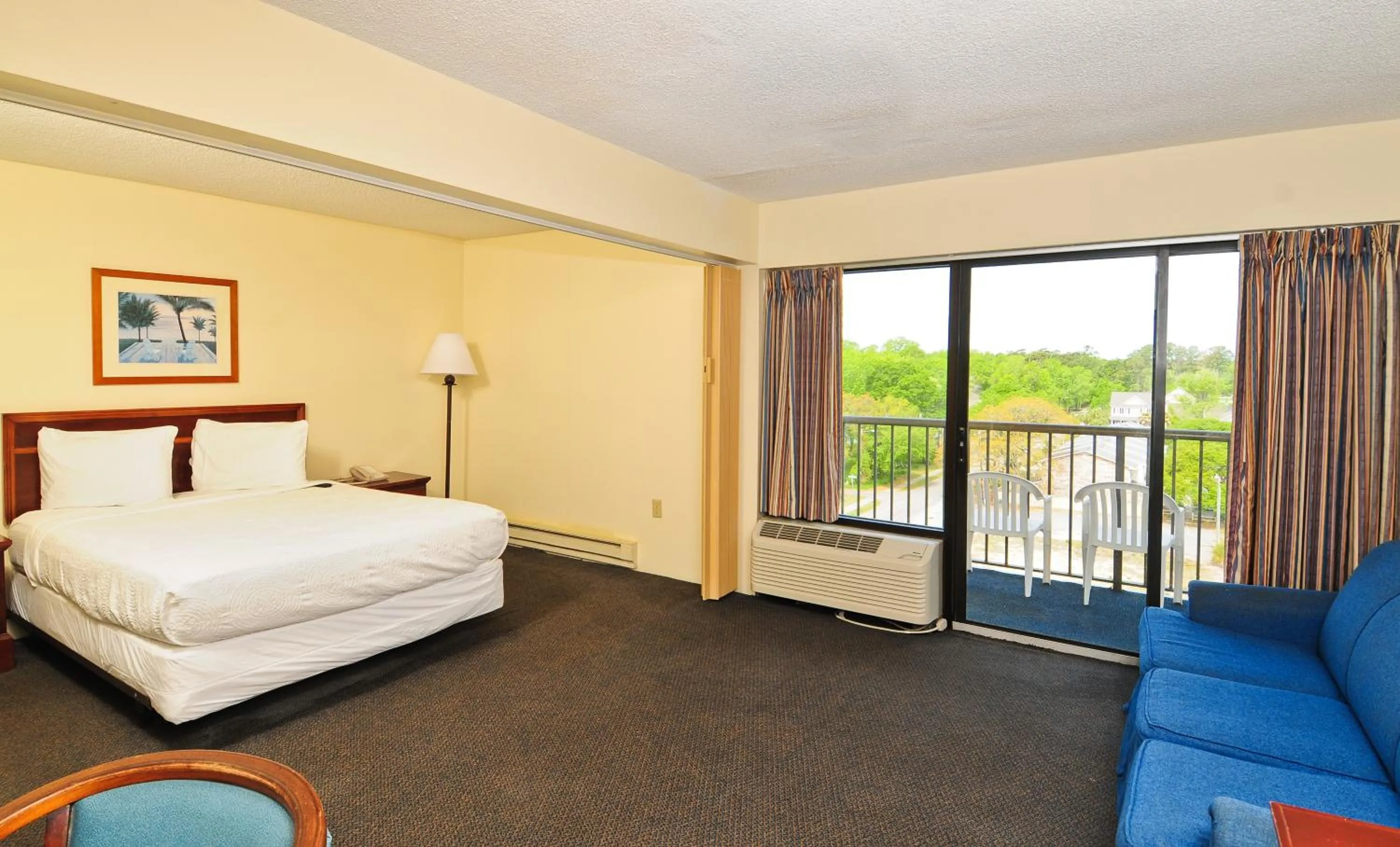 Bed in Holiday Sands South