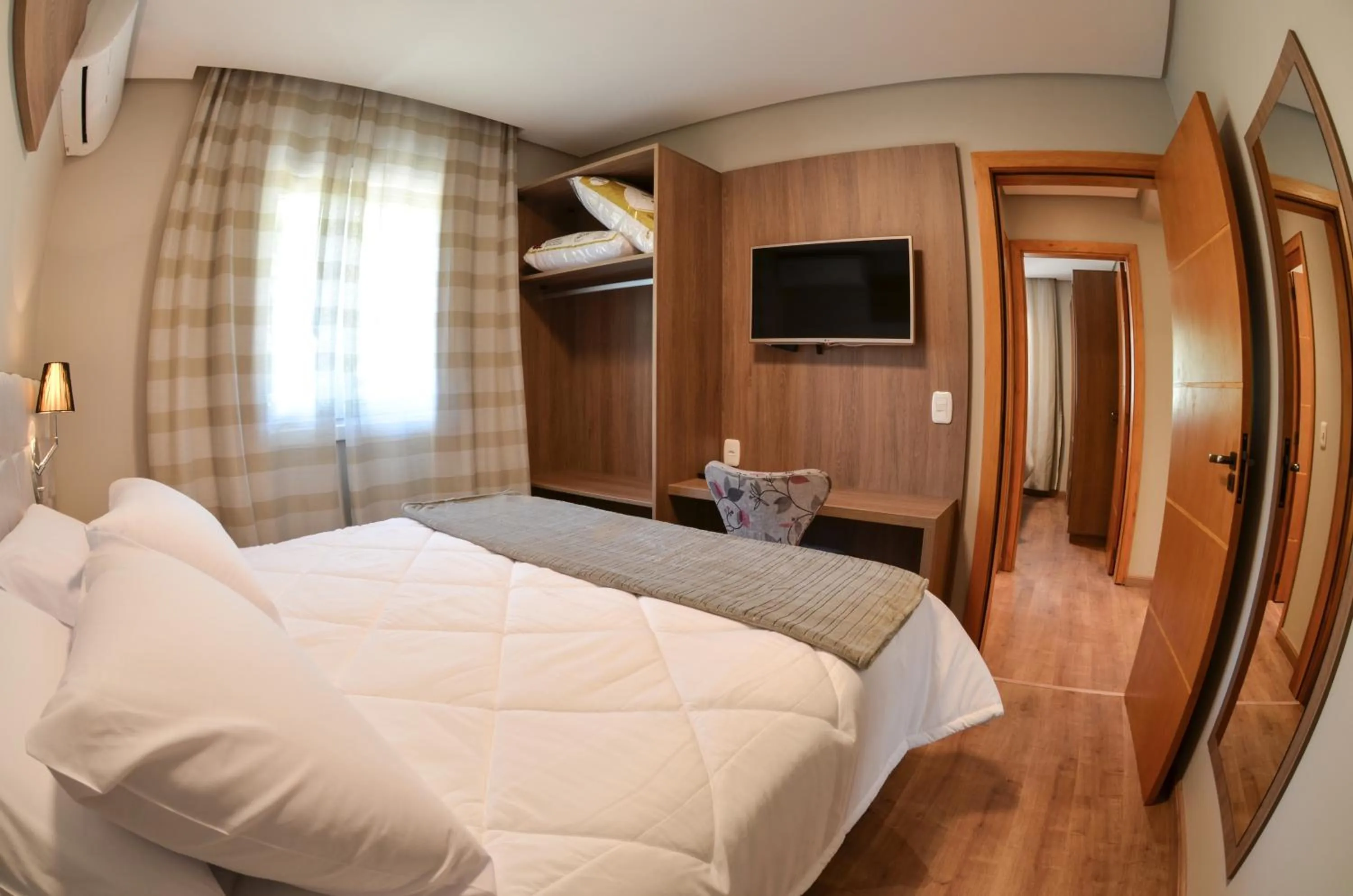 Bedroom, Bed in Viena Flats