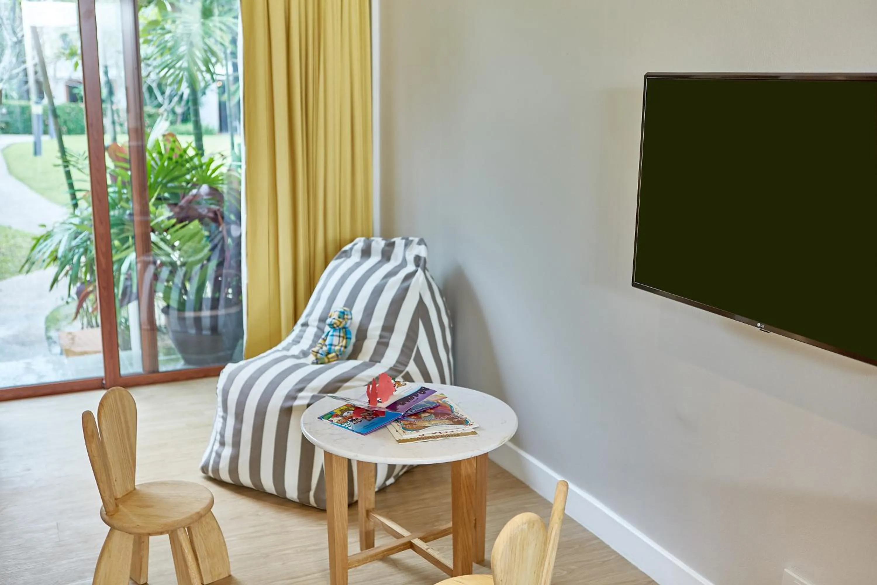 TV and multimedia in Bandara Spa Resort & Pool Villas, Samui