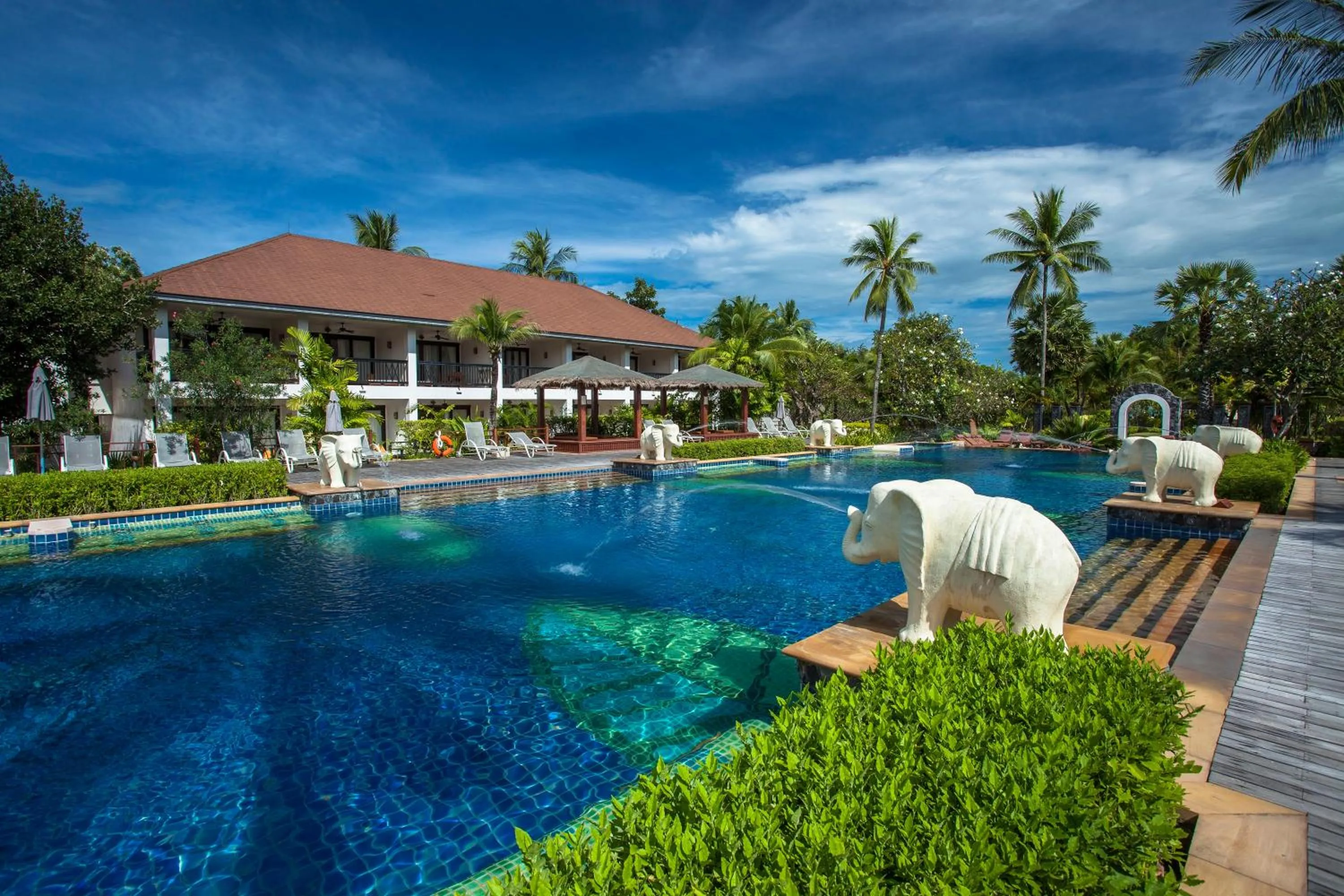 Swimming pool in Bandara Spa Resort & Pool Villas, Samui