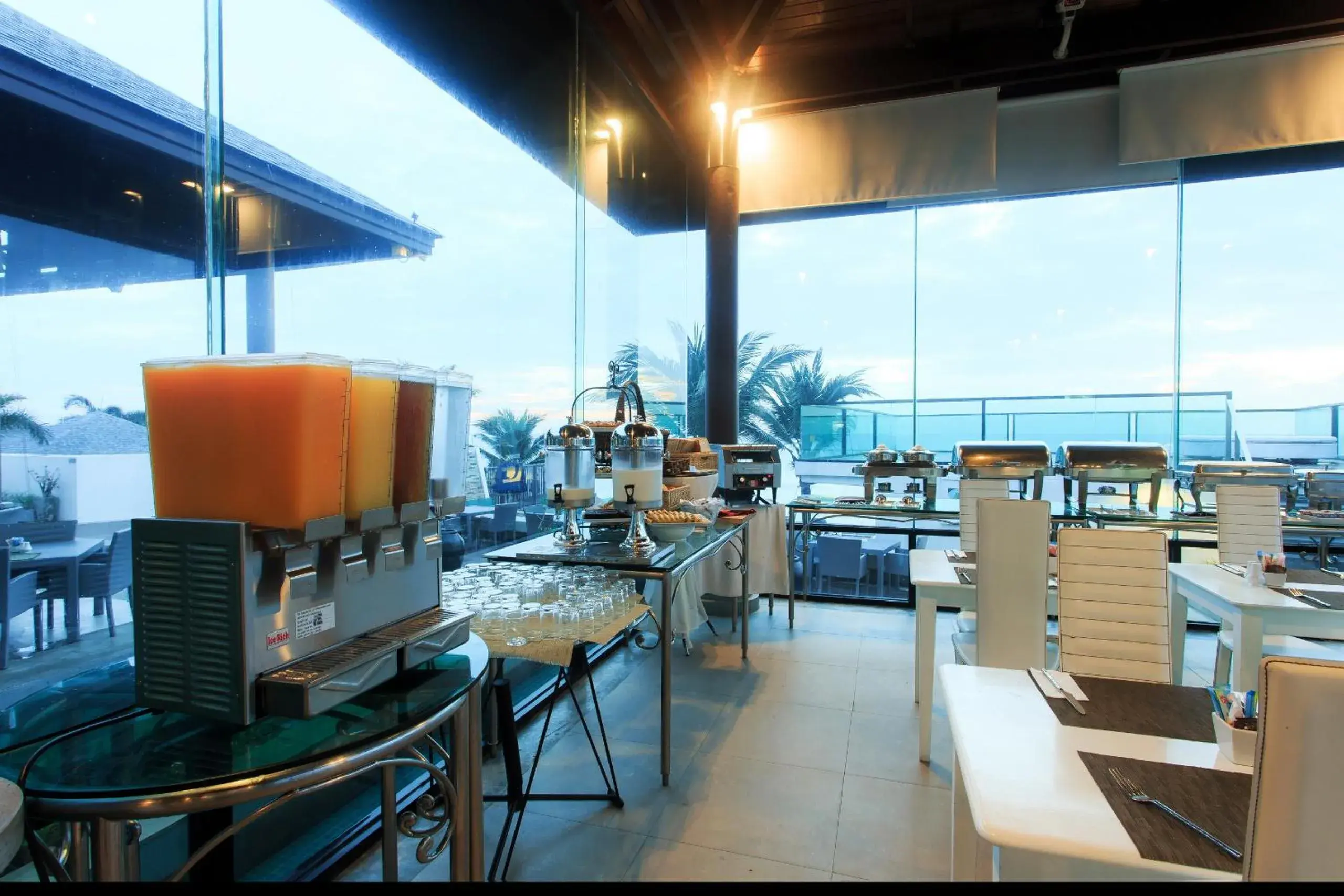 Restaurant/places to eat in Samui Resotel Beach Resort Restaurant/places to eat in Samui Resotel Beach Resort