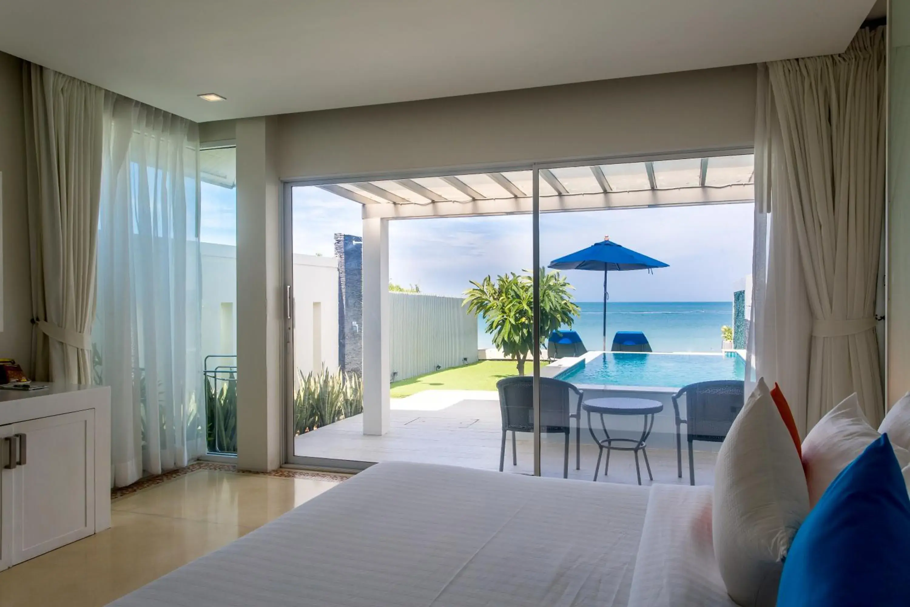 Balcony/Terrace, Bed in Samui Resotel Beach Resort Balcony/Terrace, Bed in Samui Resotel Beach Resort