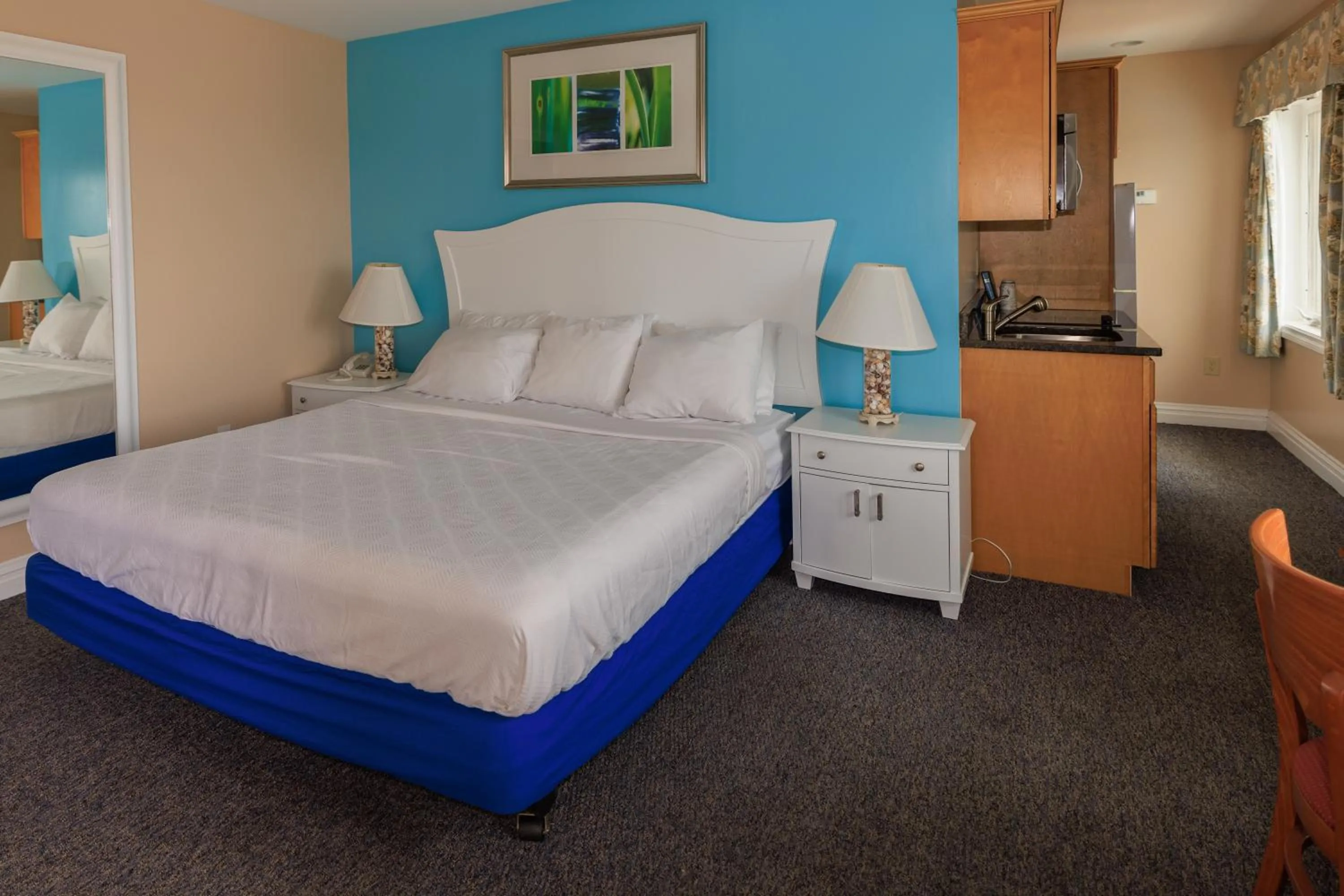 Bed in The White Sands Resort and Spa