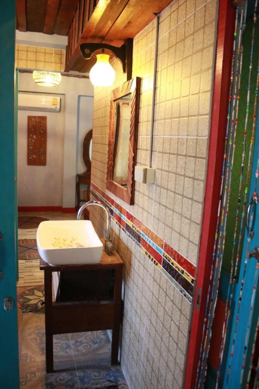 Bathroom in Varinda Resort