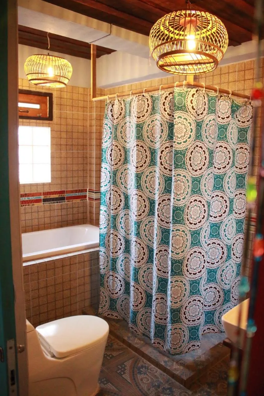 Shower in Varinda Resort