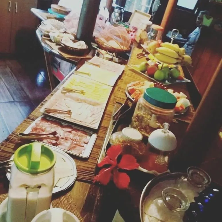 Breakfast in Stolz Chales