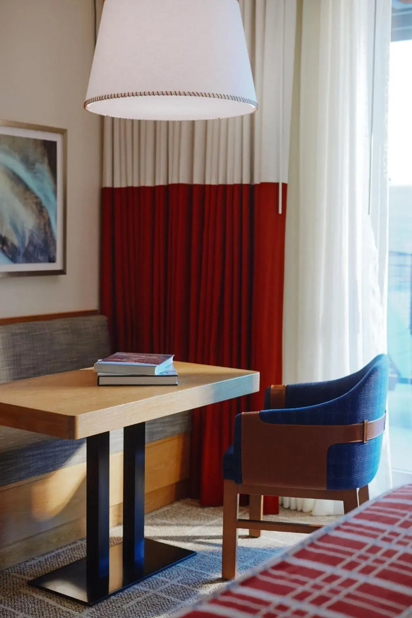 King Room - Disability Access in Limelight Hotel Ketchum King Room - Disability Access in Limelight Hotel Ketchum