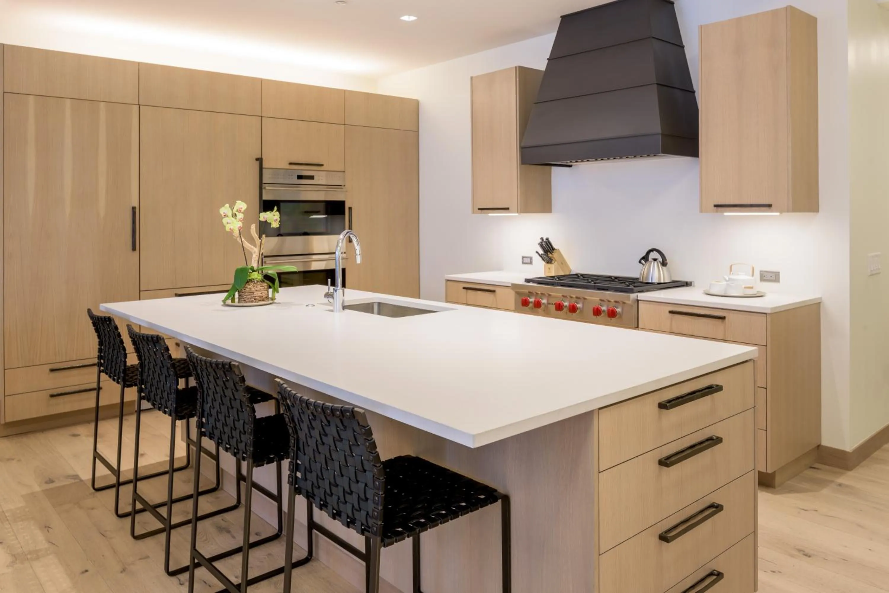 Kitchen or kitchenette in Limelight Hotel Ketchum
