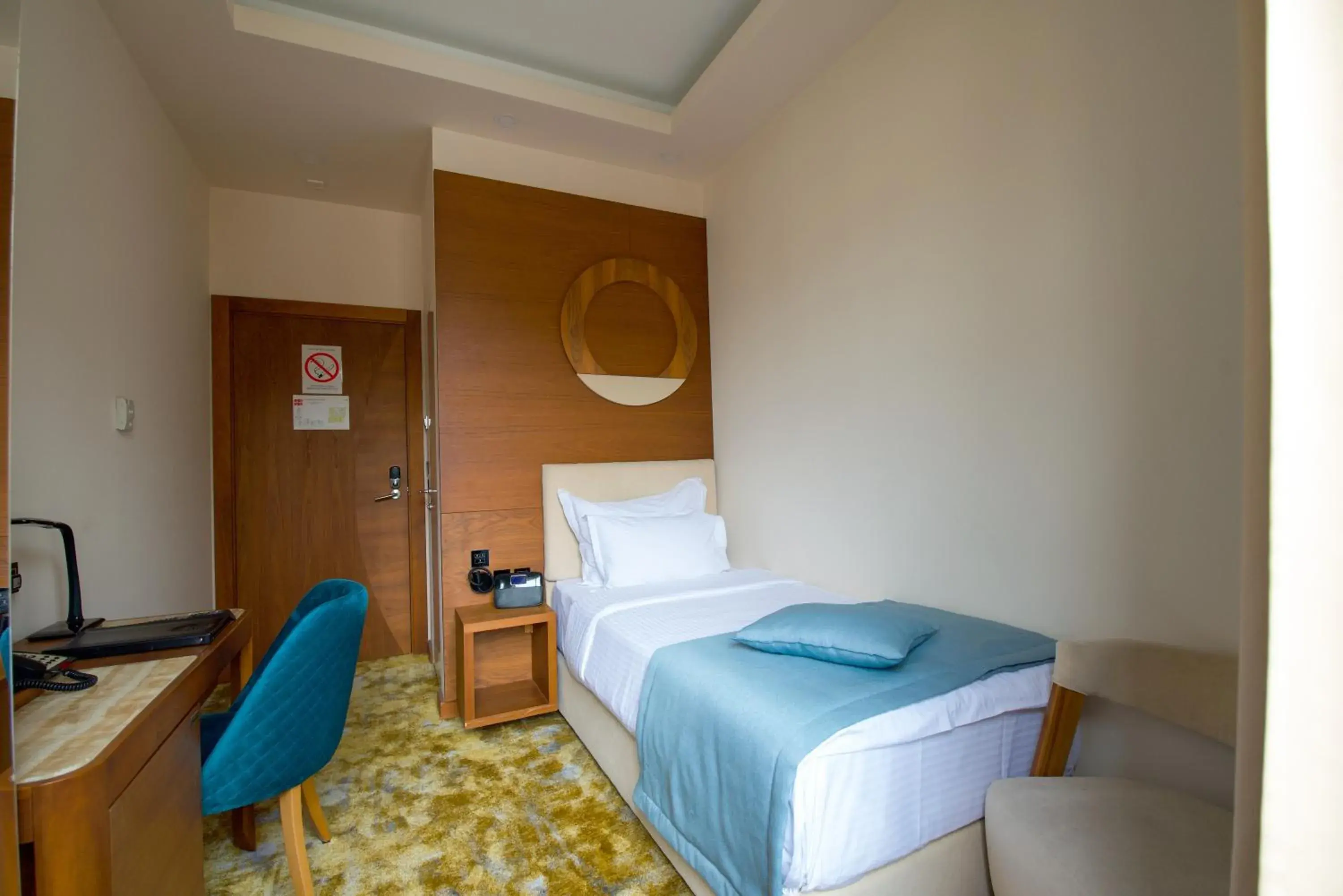 Classic Single Room with Spa Access - single occupancy in Hotel City Savoy Classic Single Room with Spa Access - single occupancy in Hotel City Savoy