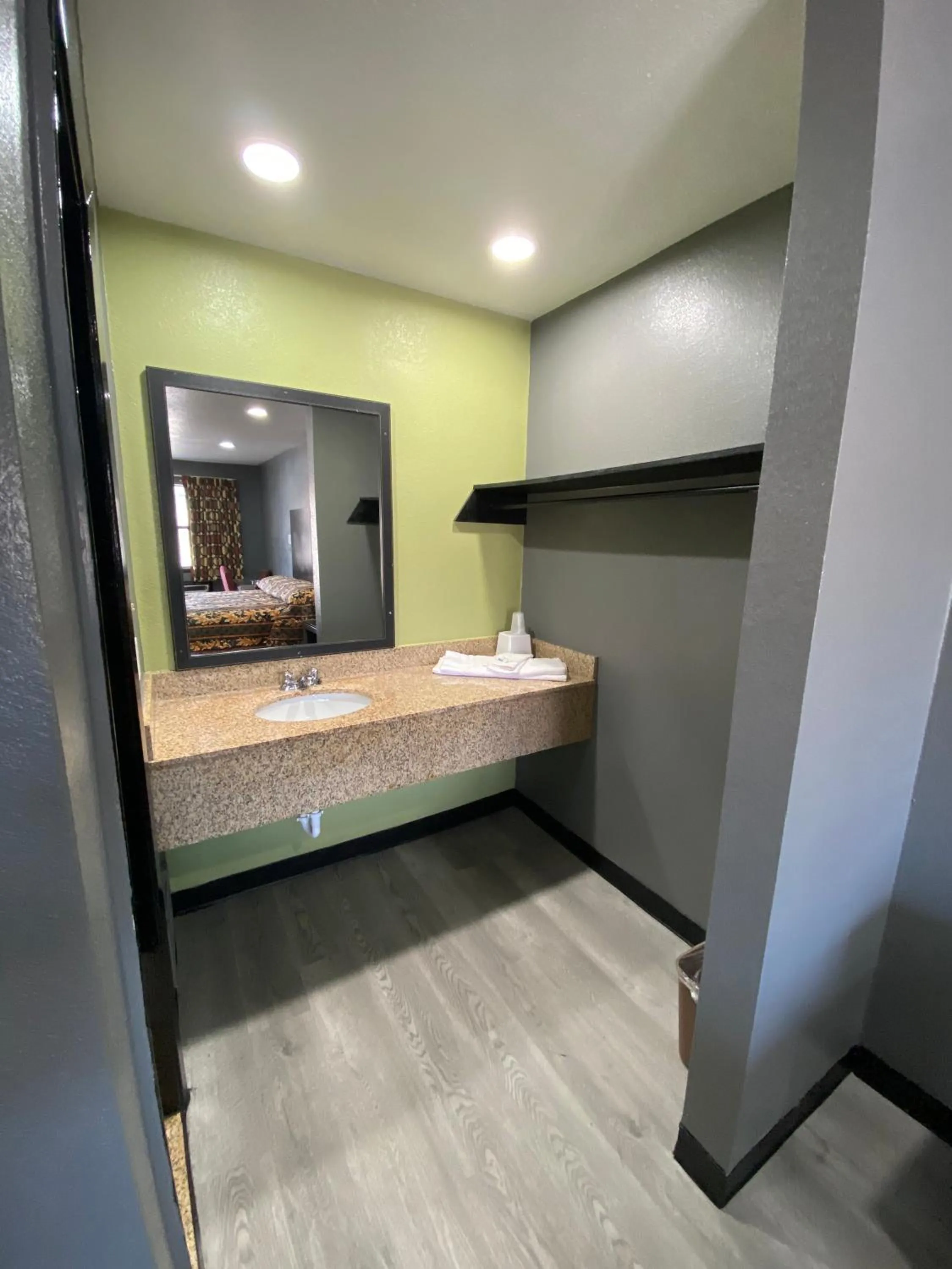 Bathroom in Town House Motel