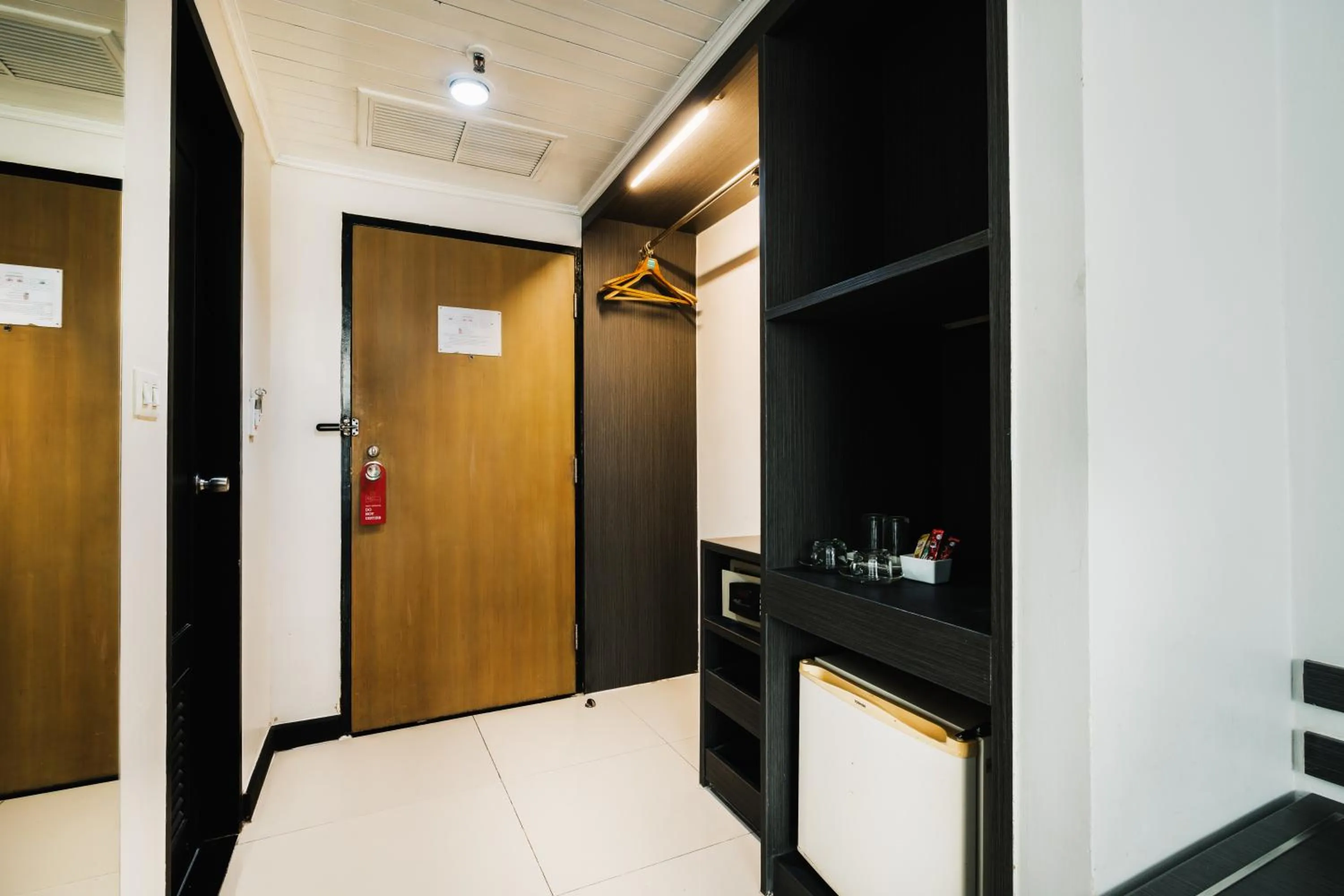 Photo of the whole room in Pinnacle Lumpini Park Hotel