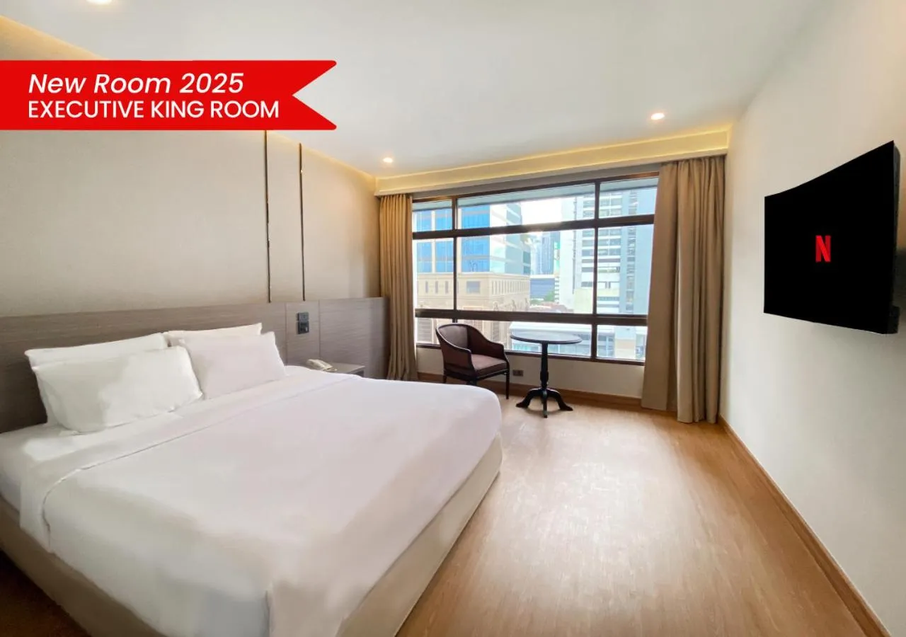 Bedroom, Bed in Pinnacle Lumpinee Park Hotel
