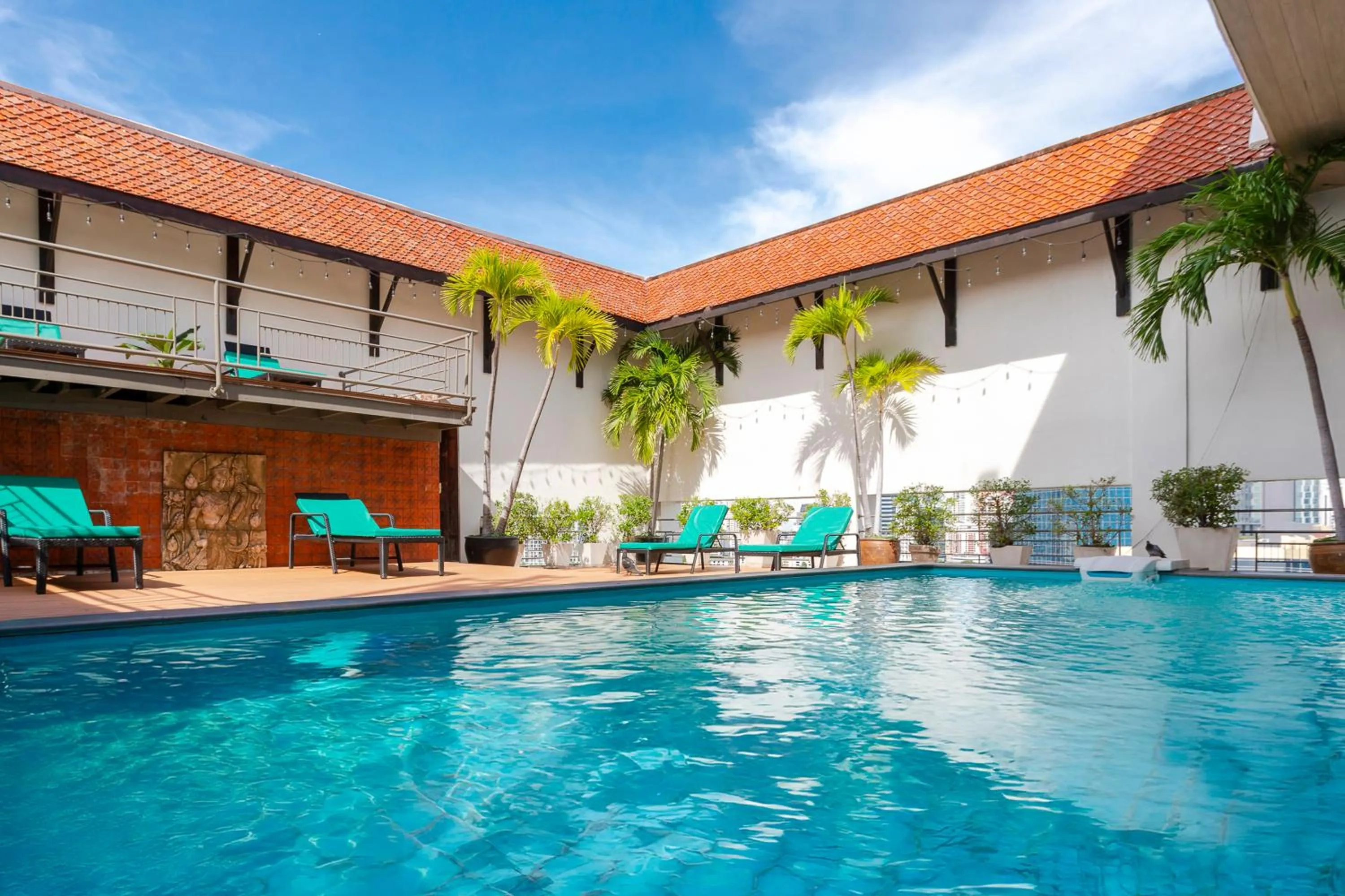 Pool view in Pinnacle Lumpinee Park Hotel