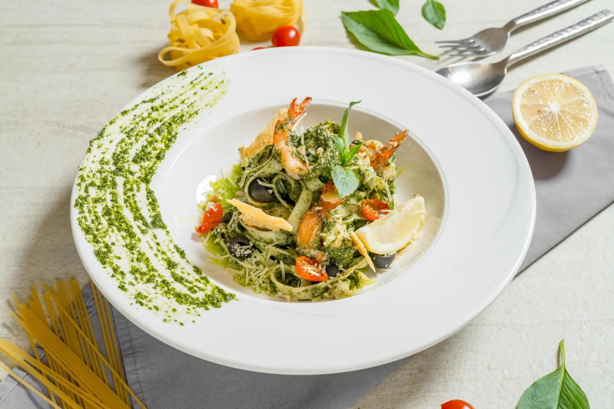 Food and drinks in Bhu Nga Thani Resort & Villas Railay