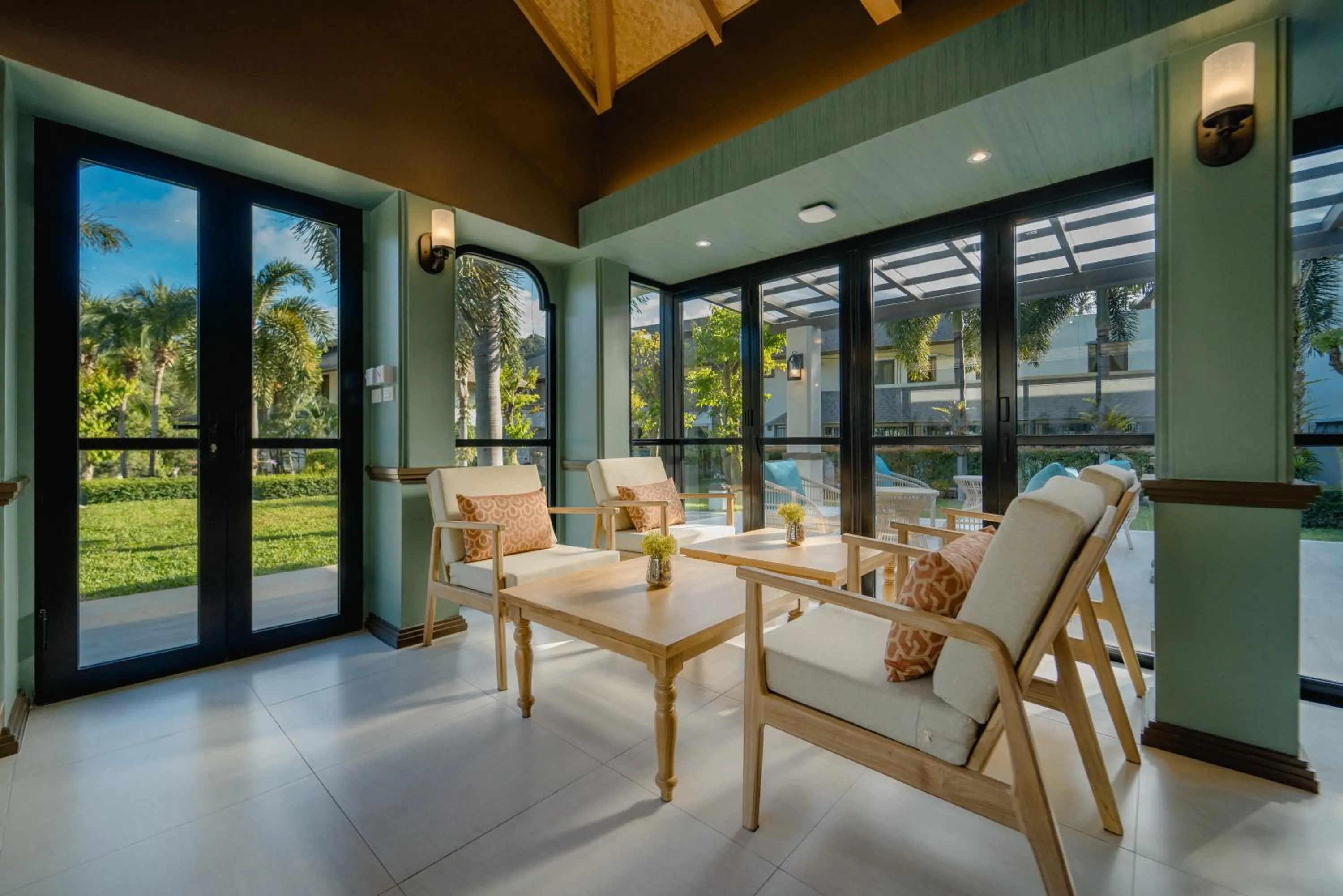 Seating area in Bhu Nga Thani Resort & Villas Railay