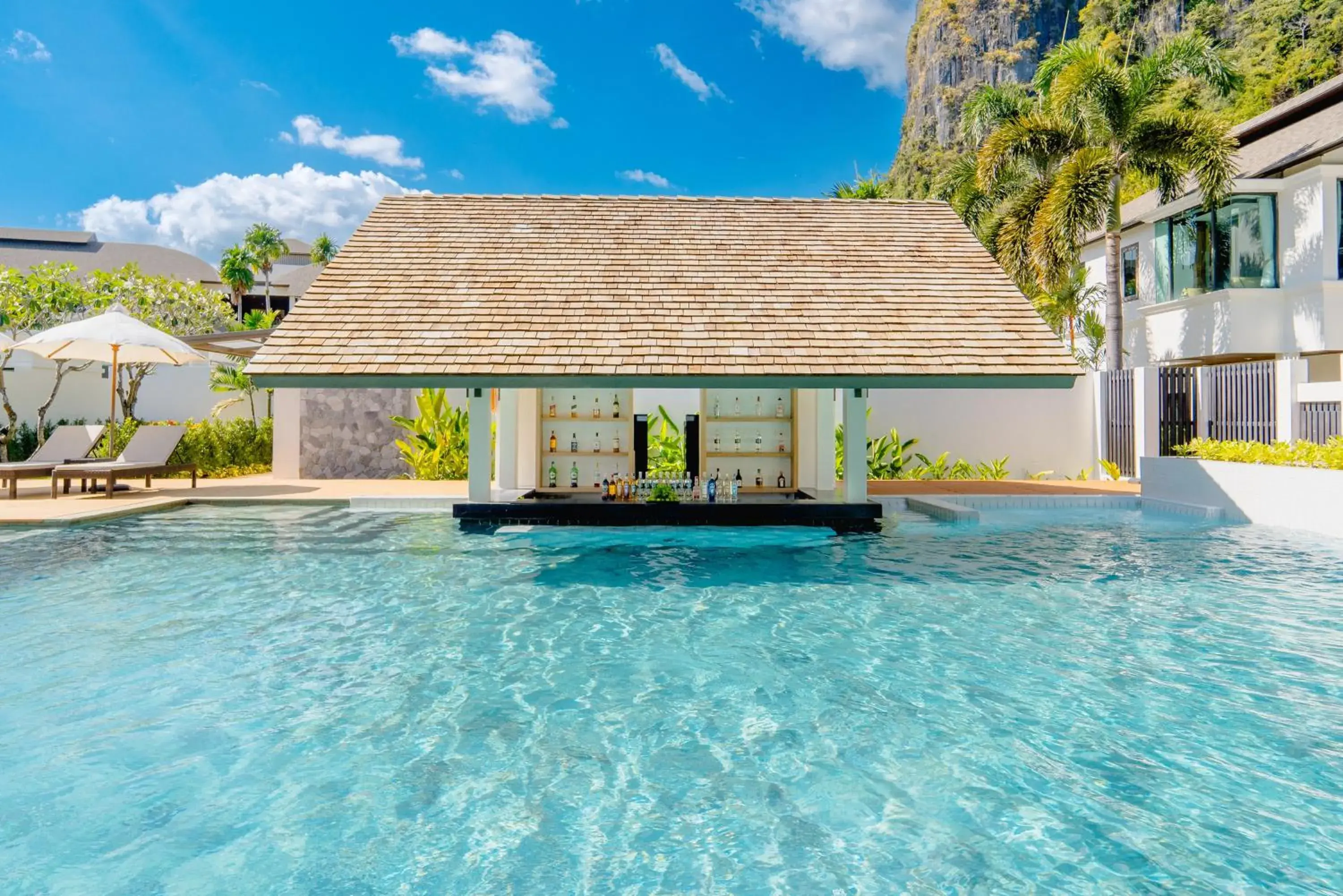 Lounge or bar in Bhu Nga Thani Resort & Villas Railay Lounge or bar in Bhu Nga Thani Resort & Villas Railay