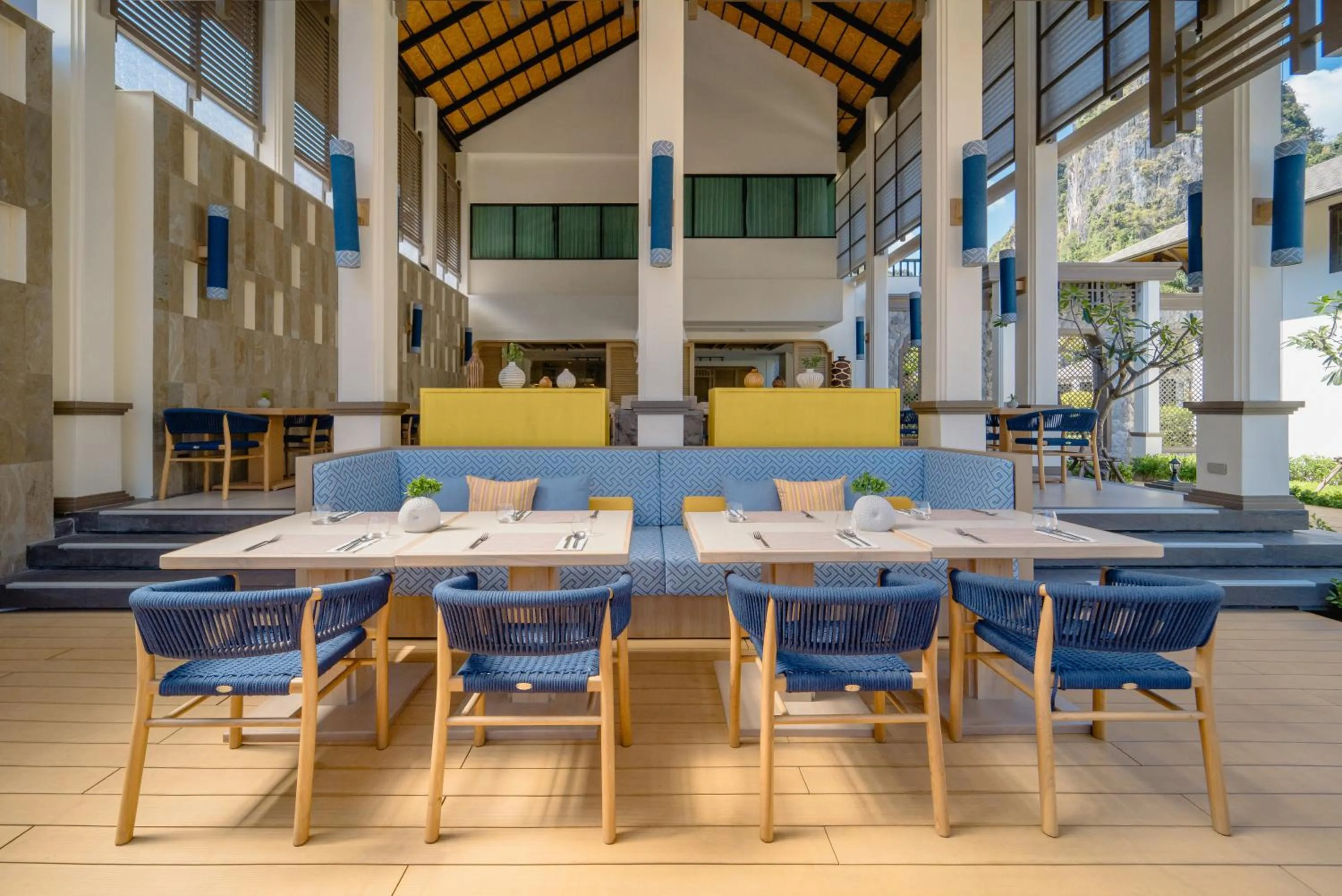 Restaurant/places to eat in Bhu Nga Thani Resort & Villas Railay