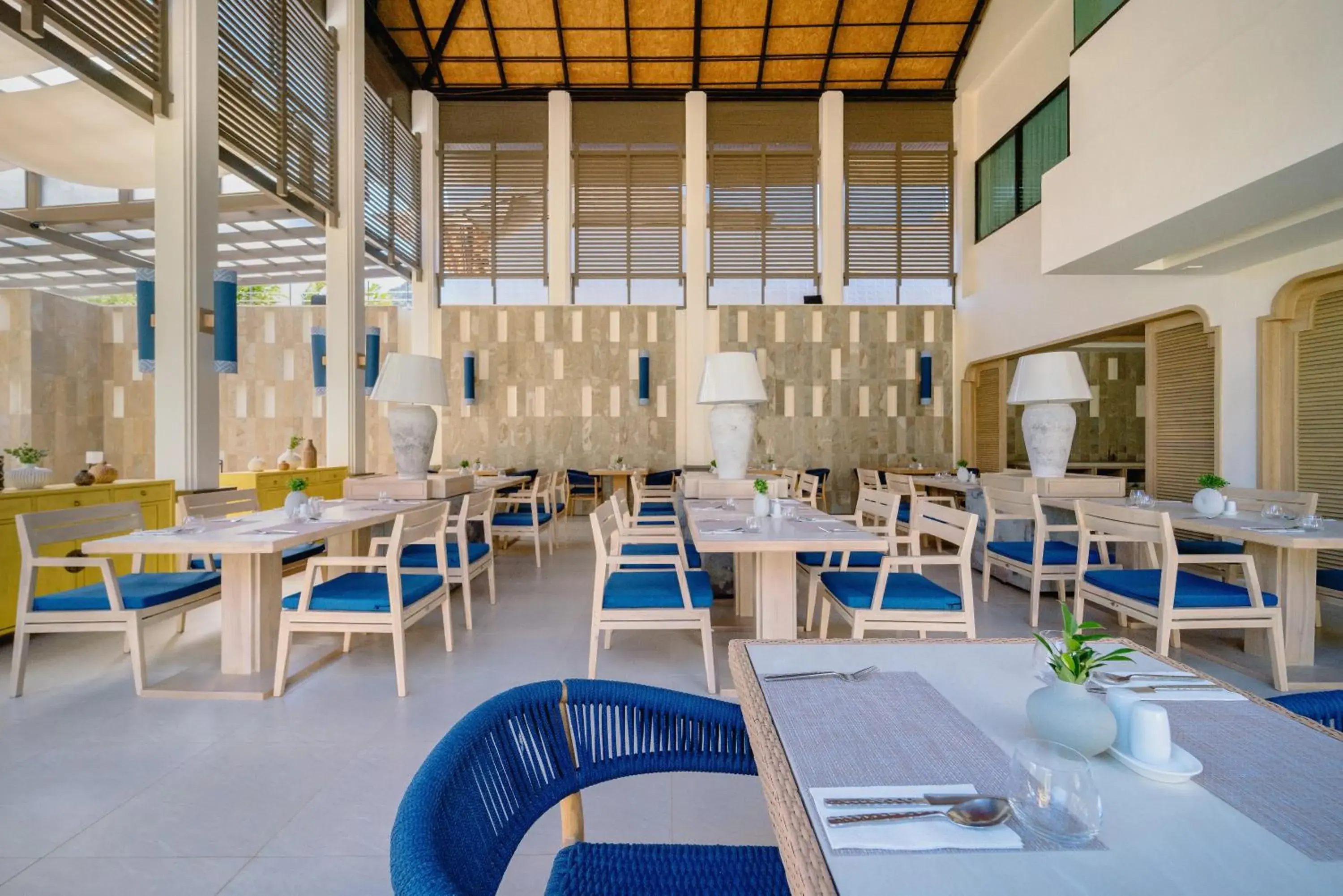 Restaurant/places to eat in Bhu Nga Thani Resort & Villas Railay Restaurant/places to eat in Bhu Nga Thani Resort & Villas Railay