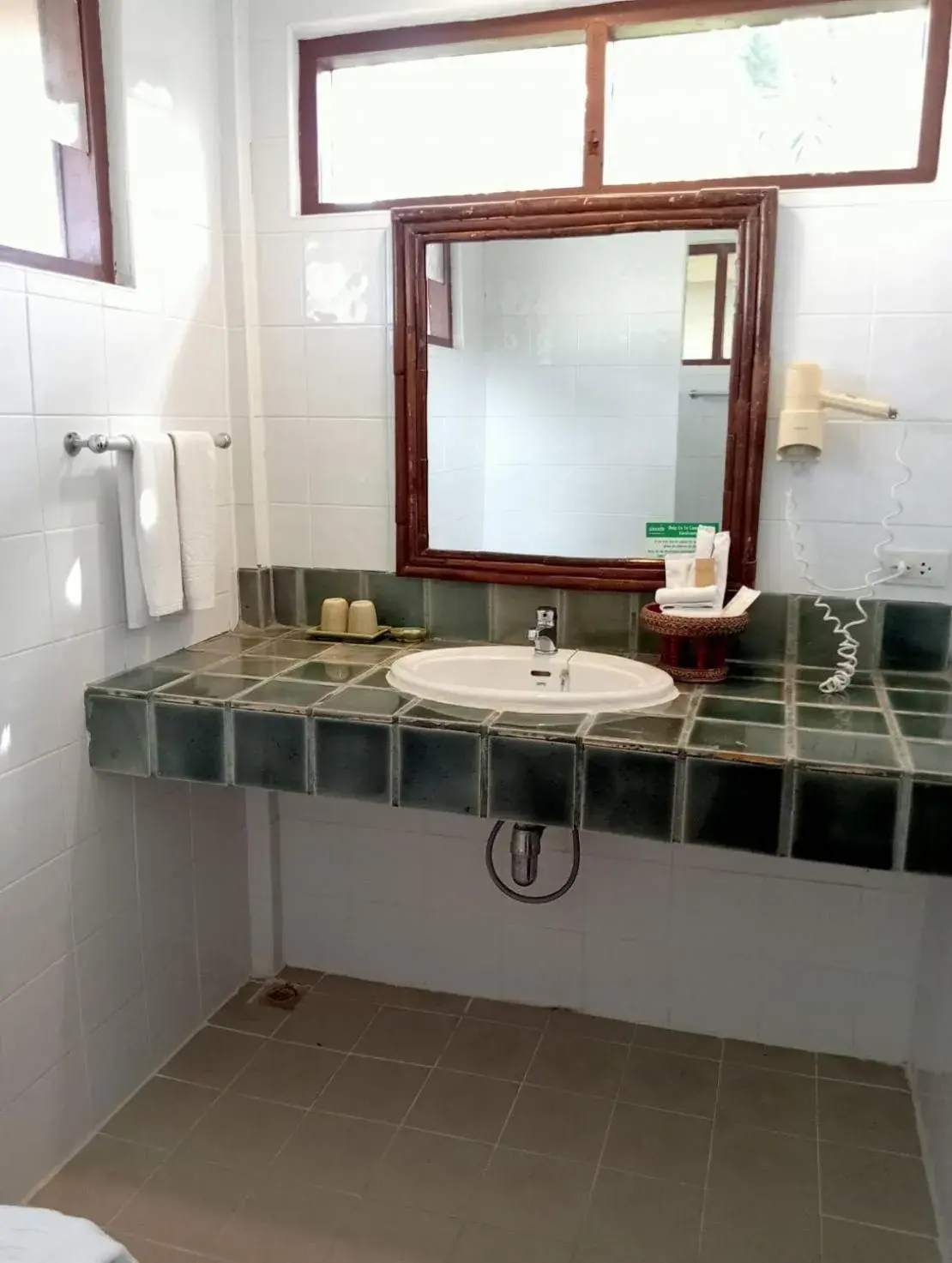 Bathroom in Pinnacle Samui Resort Bathroom in Pinnacle Samui Resort