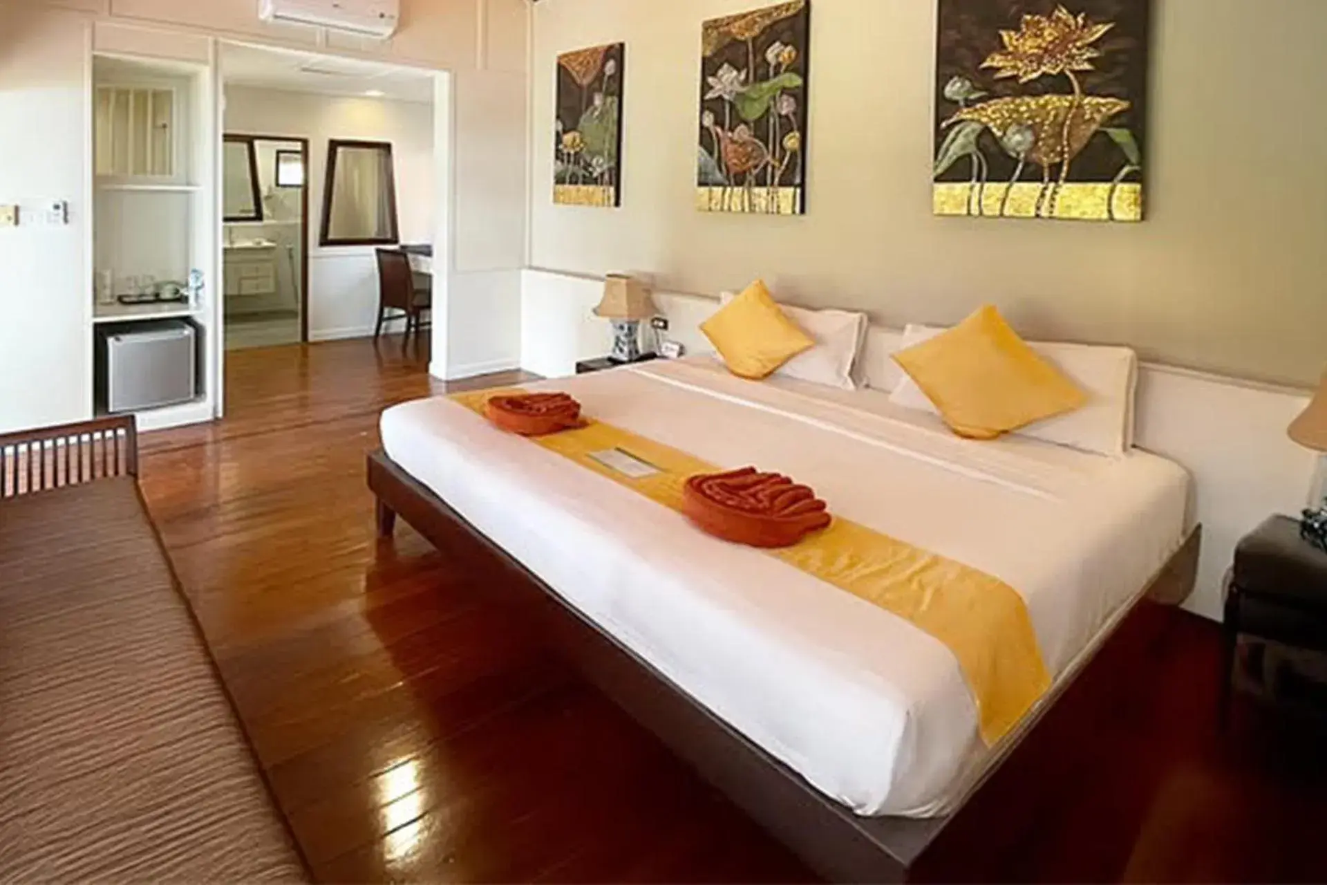 Bedroom, Bed in Pinnacle Samui Resort Bedroom, Bed in Pinnacle Samui Resort