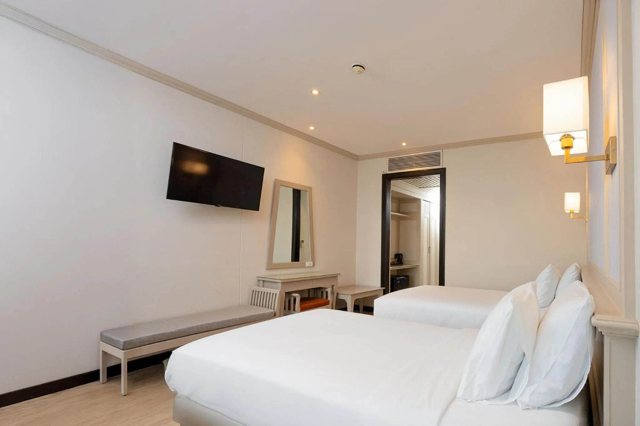 Bedroom, Bed in Pinnacle Grand Jomtien Resort and Beach Club