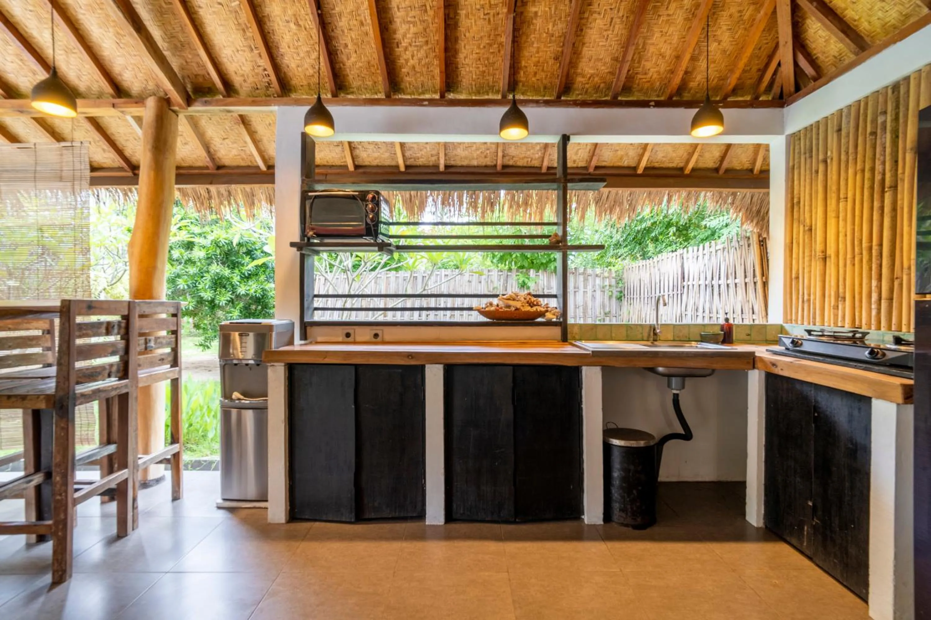 Kitchen or kitchenette in Breathe Villa Meno