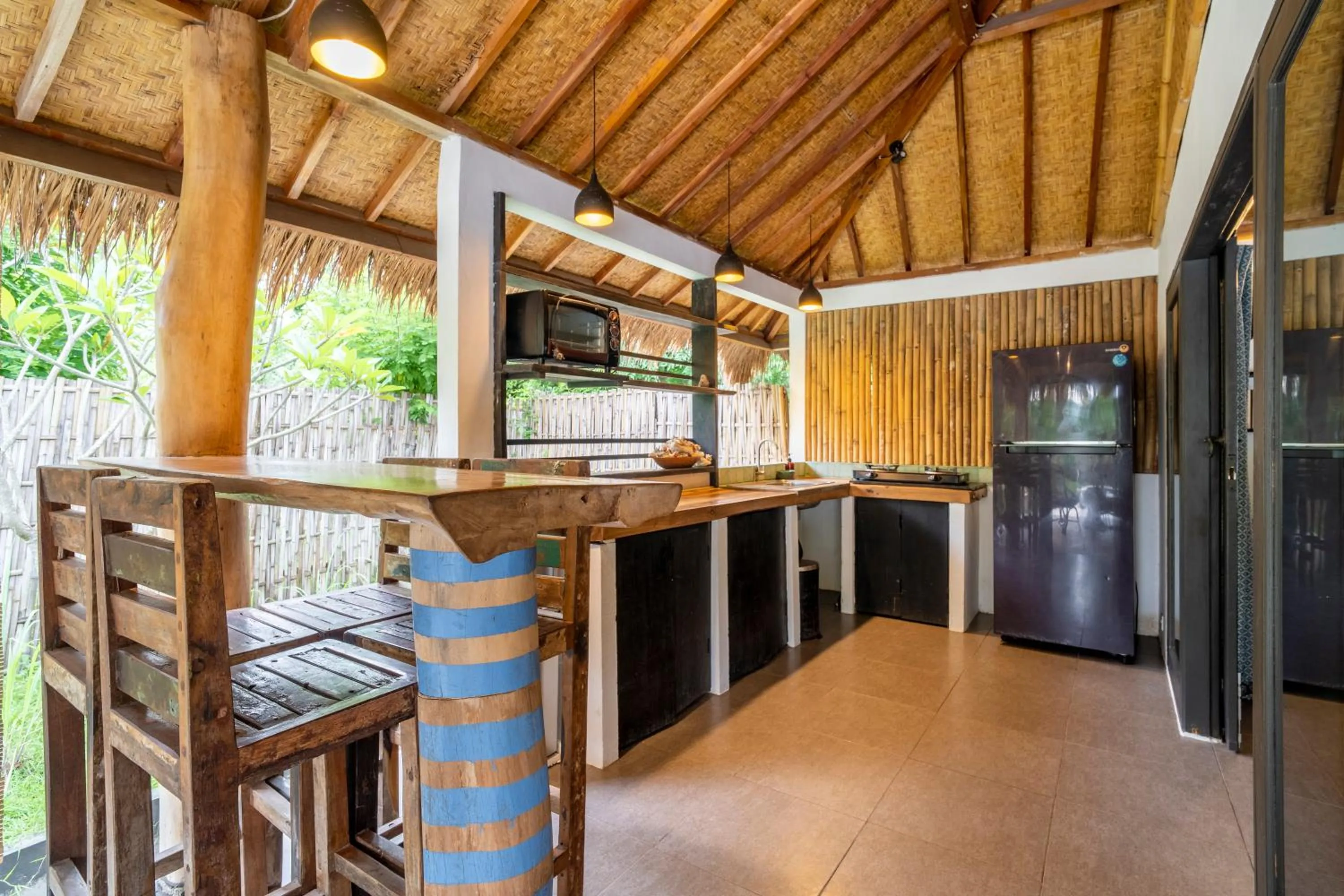 Kitchen or kitchenette in Breathe Villa Meno