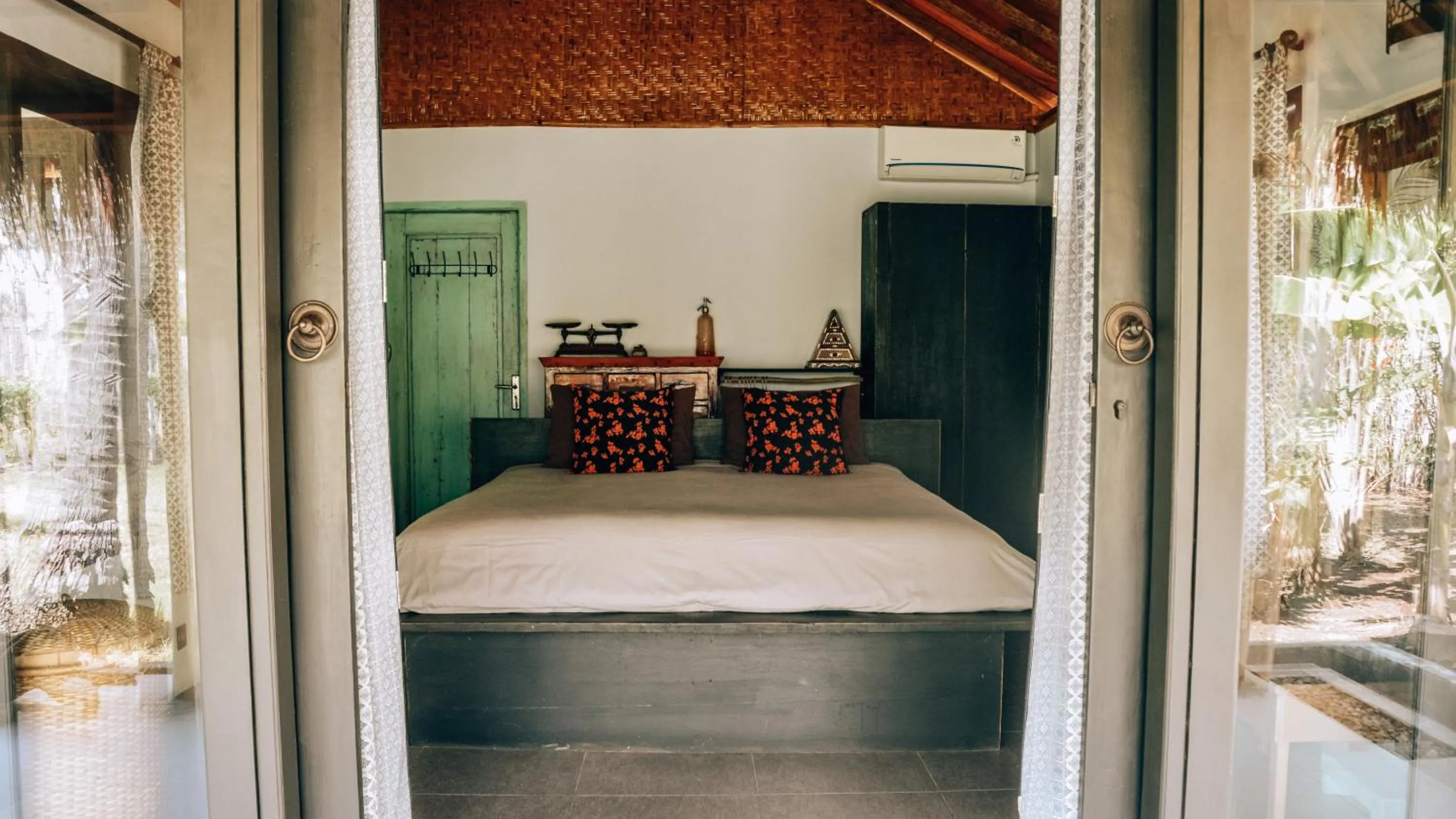 Bedroom, Bed in Breathe Villa Meno