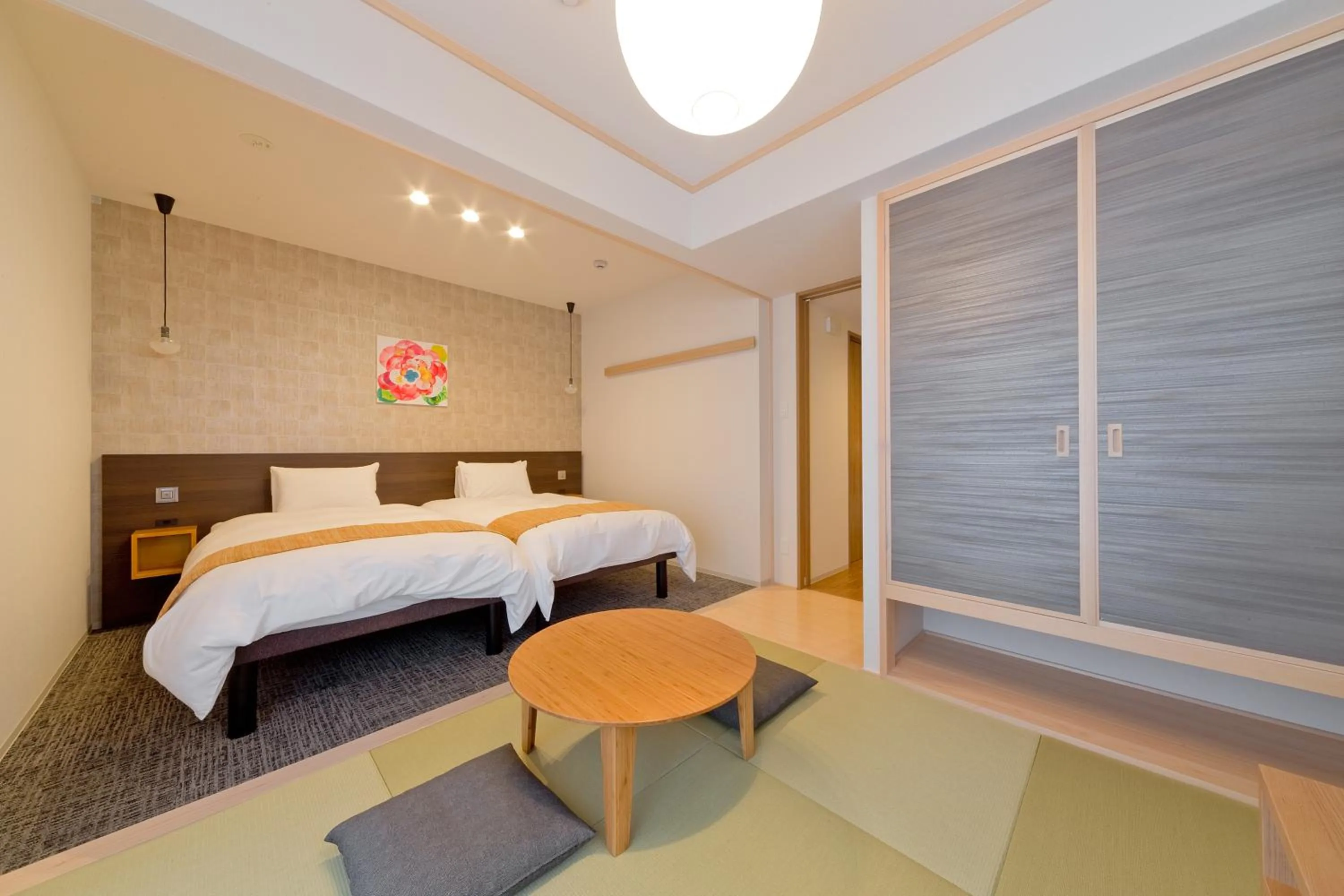 Photo of the whole room, Bed in M's Inn Higashiyama