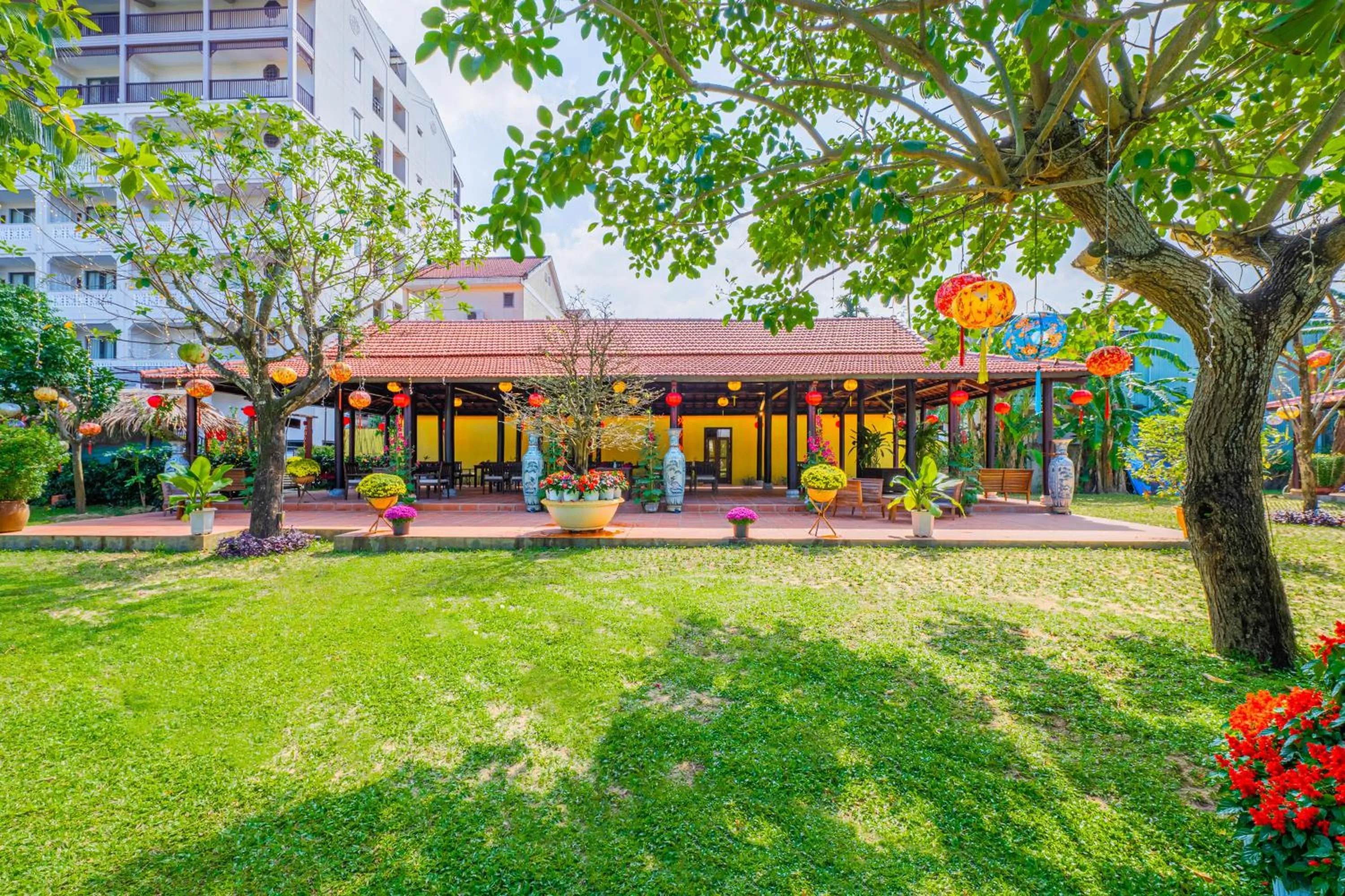 Restaurant/places to eat in RiverTown Hoi An Resort &amp; Spa