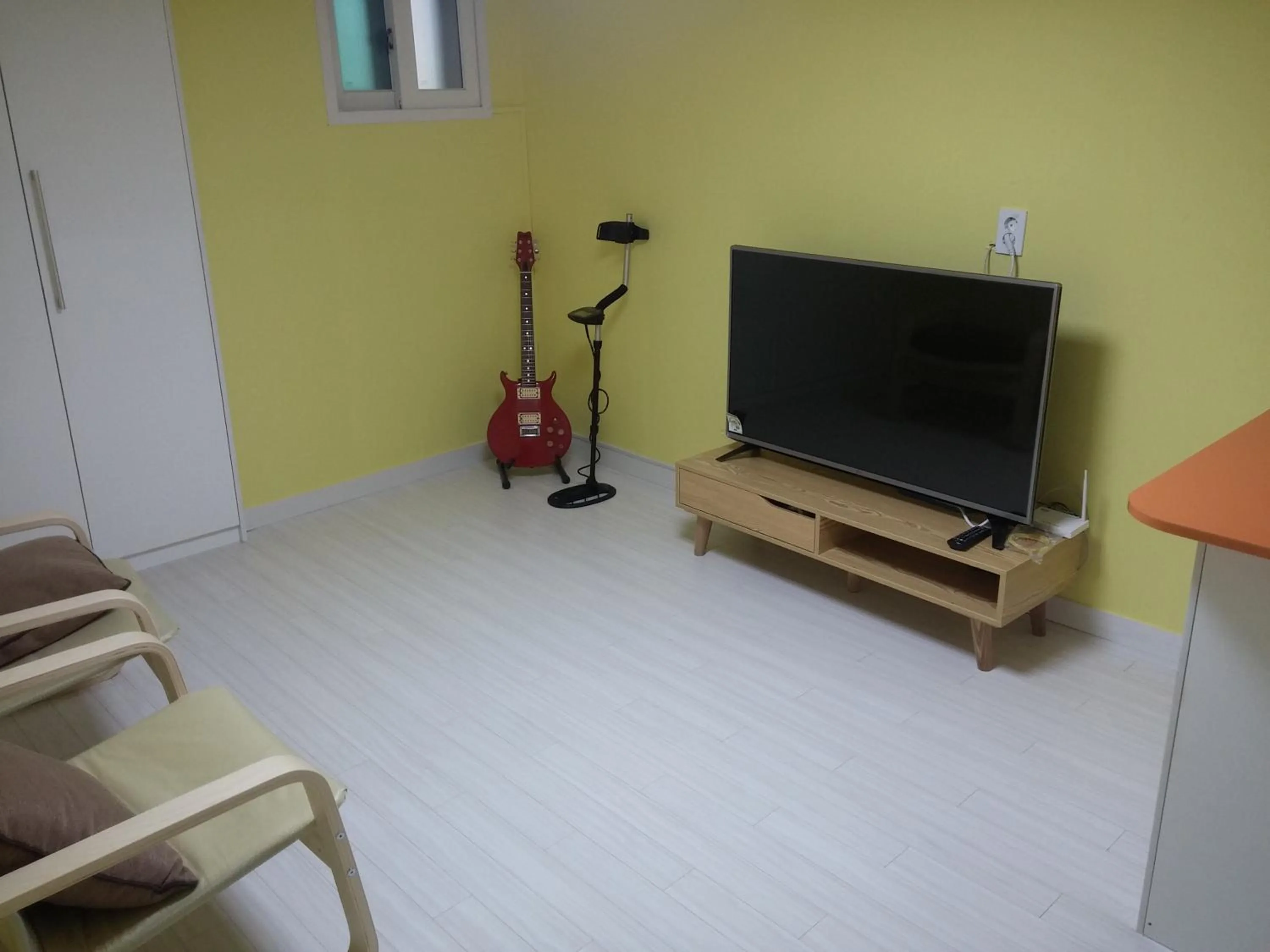 Seating area in Cobe Guesthouse Dongdaemun