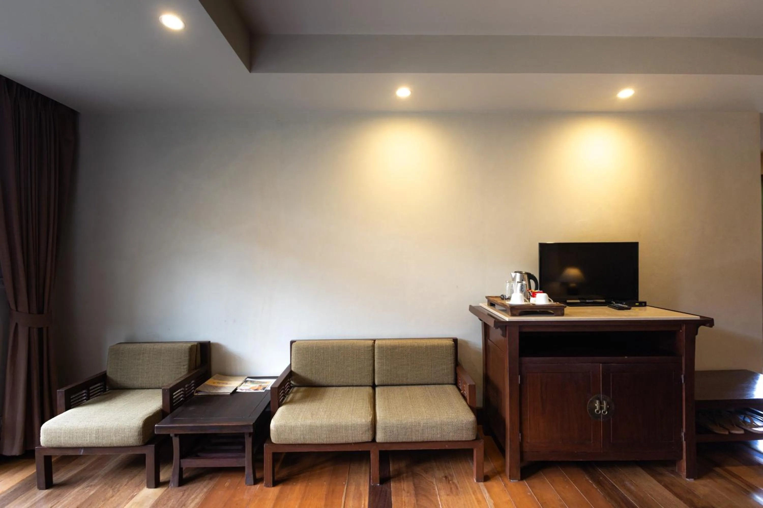 Guests in Khaolak Bhandari Resort & Spa