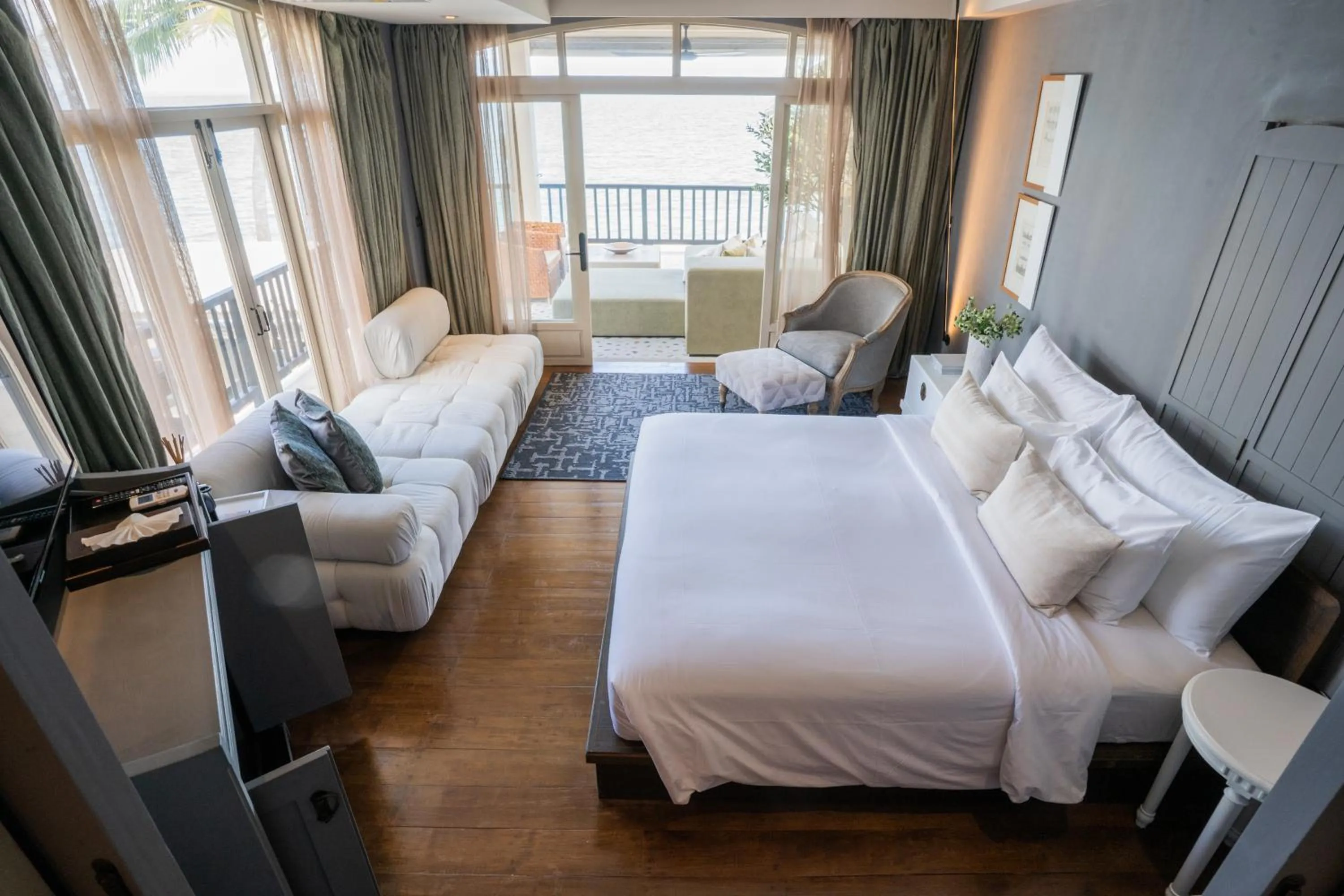 Photo of the whole room, Bed in B House Samui