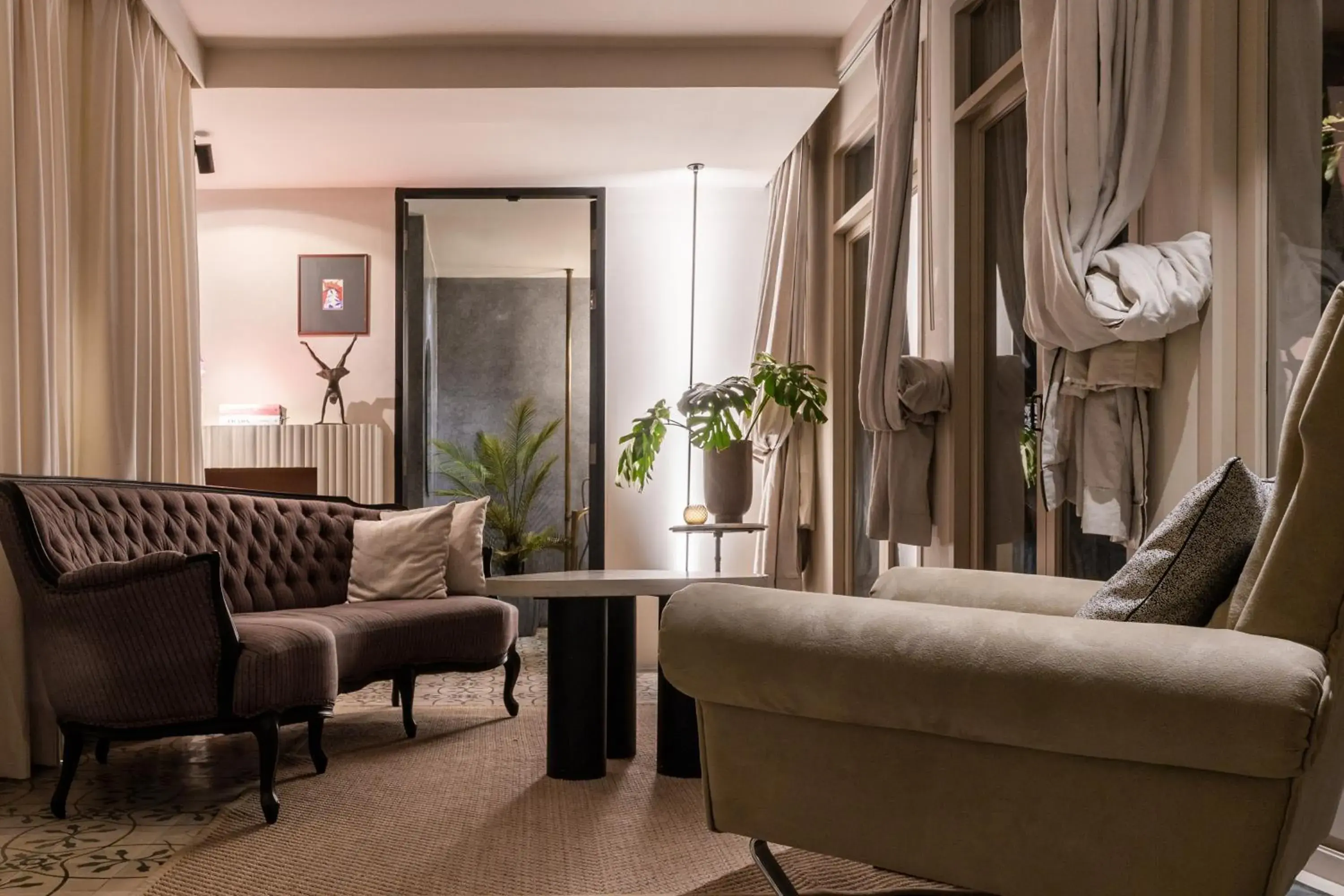 Seating area in B House Samui Seating area in B House Samui